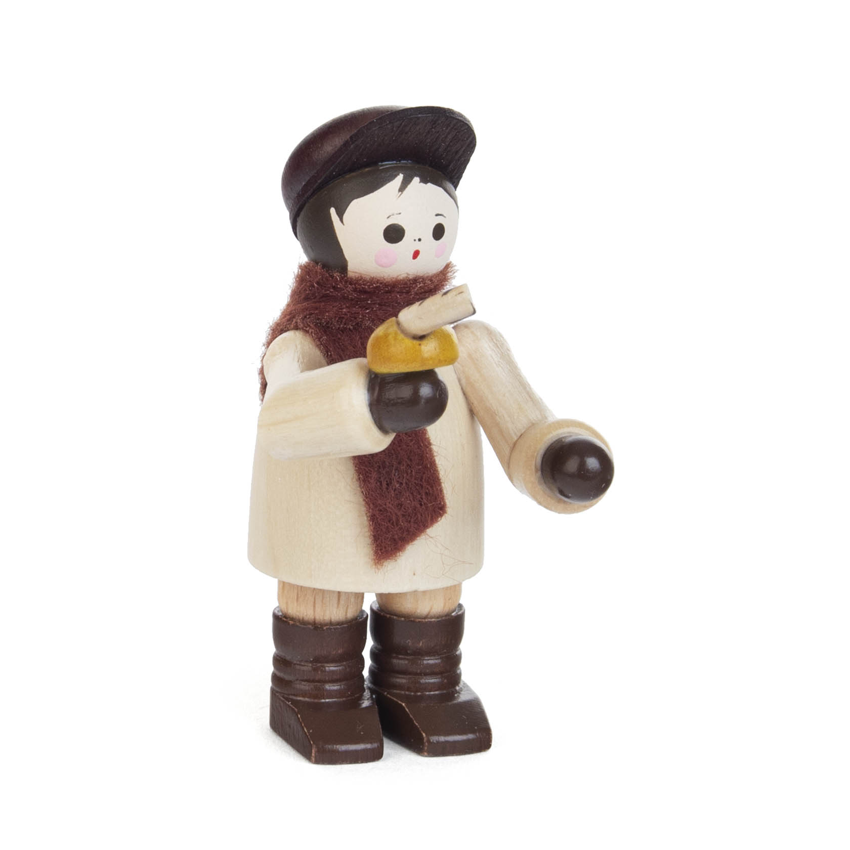 Holzfigur in der Form eines Mannes mit heller Jacke, rotem Schal und brauner Mütze hält eine kleine Bratwurst in der Hand. im Dregeno Online Shop günstig kaufen