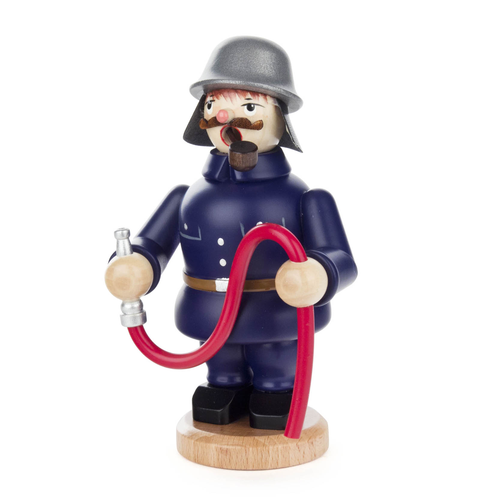 Ein Mini-Räuchermann in Form eines Feuerwehrmanns aus Holz, trägt einen blauen Anzug und einen Helm. Er hält einen roten Schlauch und hat einen Schnurrbart. im Dregeno Online Shop günstig kaufen