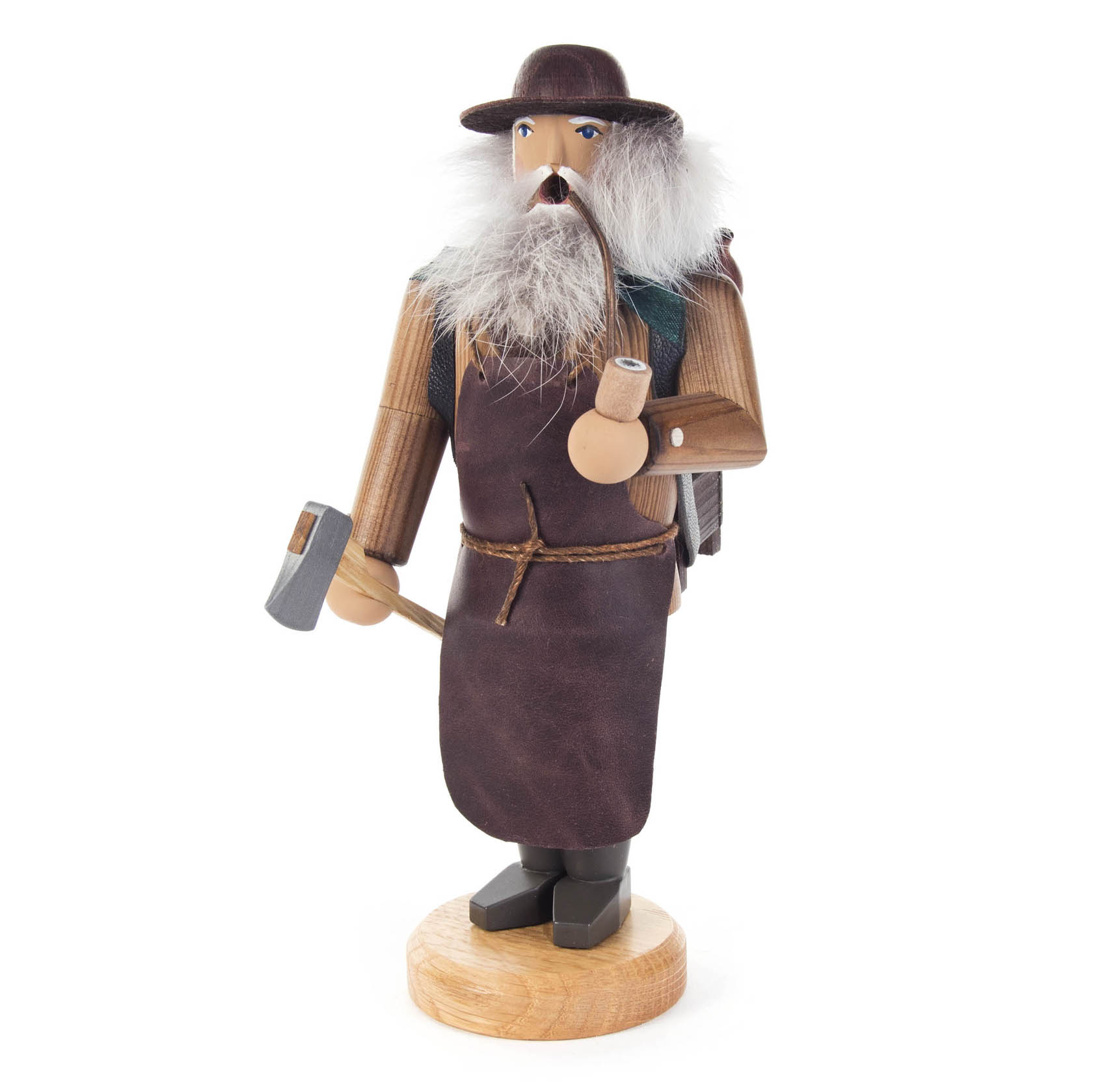 Räuchermann-Figur eines Waldarbeiters mit weißem Bart, Pfeife und schwarzem Hut, hält eine Axt in der rechten Hand. im Dregeno Online Shop günstig kaufen