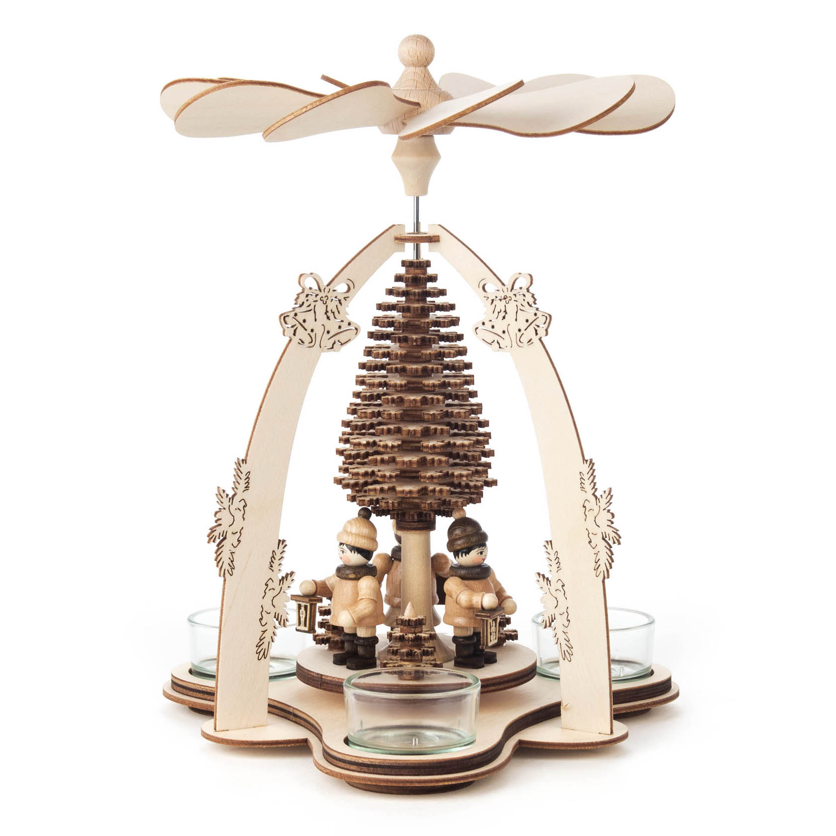 Holzpyramide mit vier Laternenkindfiguren und einem zentralen Baum, umgeben von Teelichthalterungen und einem Flügelrad oben. im Dregeno Online Shop günstig kaufen