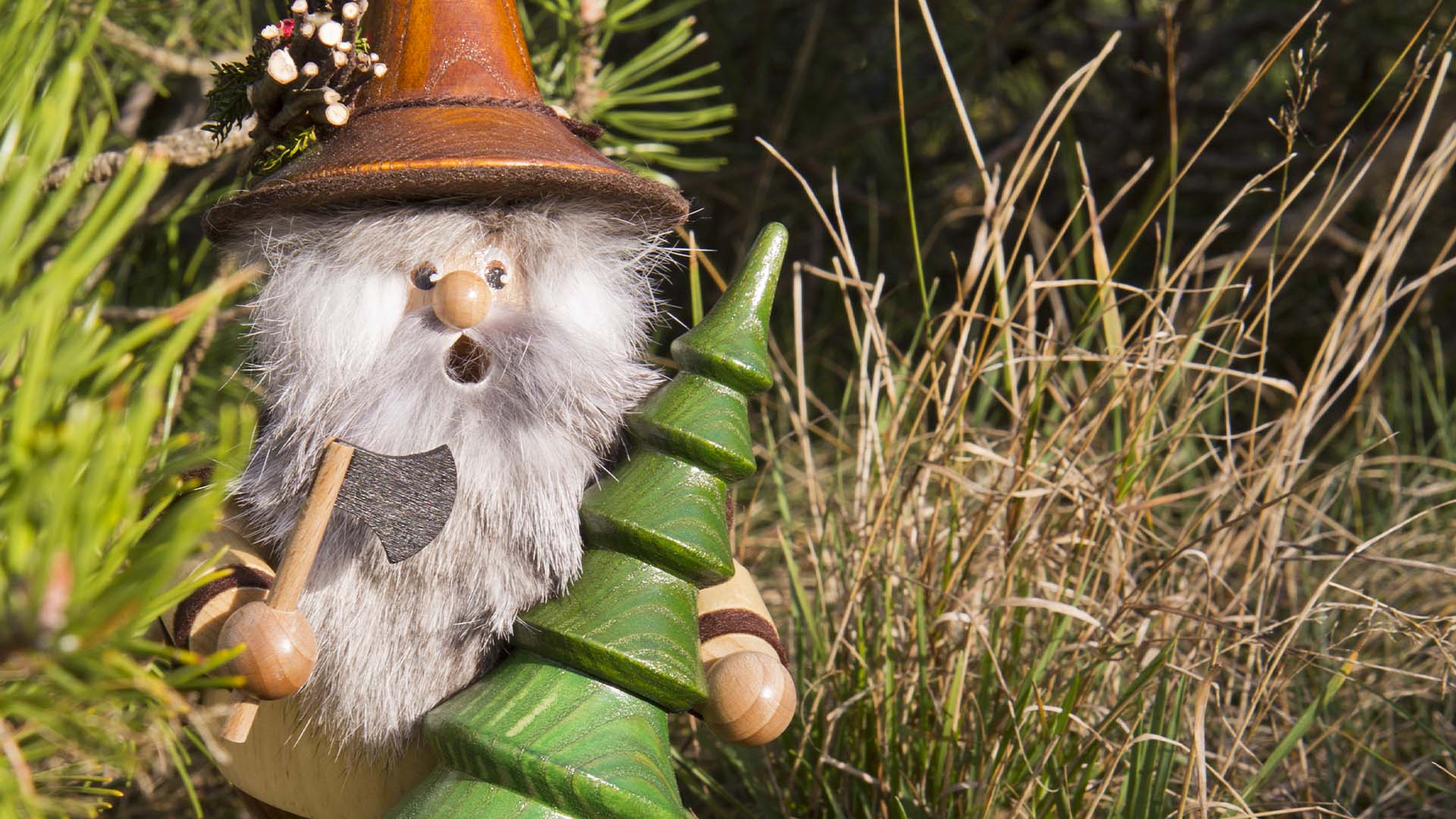 Räuchermännchen Wichtel mit Baum