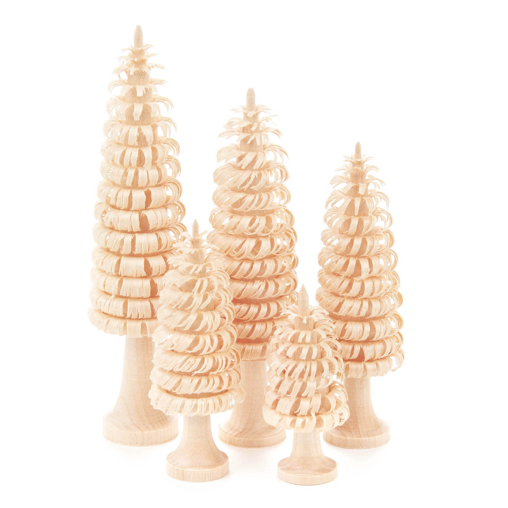Fünf dekorative, naturbelassene Ringelbäume aus Holz in verschiedenen Größen mit sichtbarem, rundem Stamm. im Dregeno Online Shop günstig kaufen