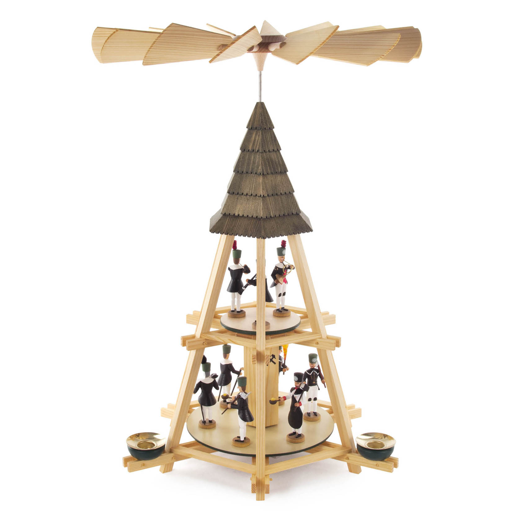 Zweistöckige hölzerne Göpelpyramide mit Bergleutenfiguren. Die Pyramide hat einen rotierenden Propeller oben und Halterungen für Kerzen an der Basis. im Dregeno Online Shop günstig kaufen