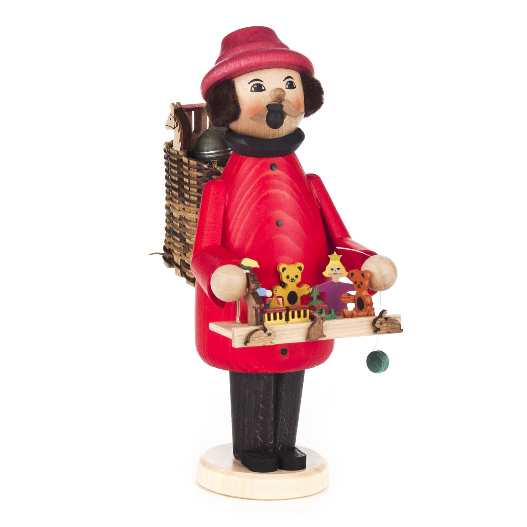 Traditionelle Räucherfigur eines Spielzeughändlers in rotem Mantel, Hut und schwarzer Hose. Er trägt einen Korb auf dem Rücken und hält ein Tablett mit Spielzeug. im Dregeno Online Shop günstig kaufen