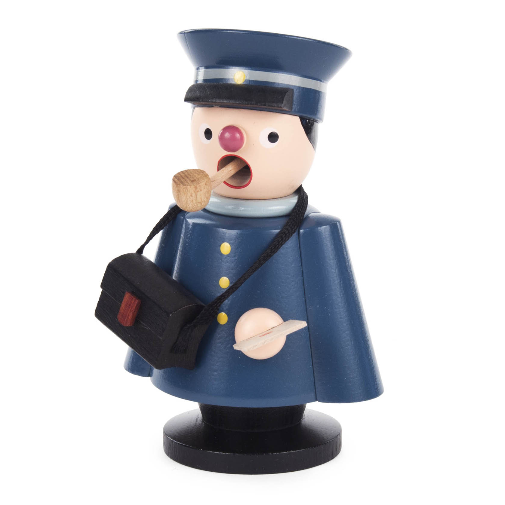 Ein hölzerner Räuchermann in der Form eines Briefträgers. Er trägt eine blaue Uniform, raucht aus einer Pfeife und hat eine kleine schwarze Umhängetasche. im Dregeno Online Shop günstig kaufen