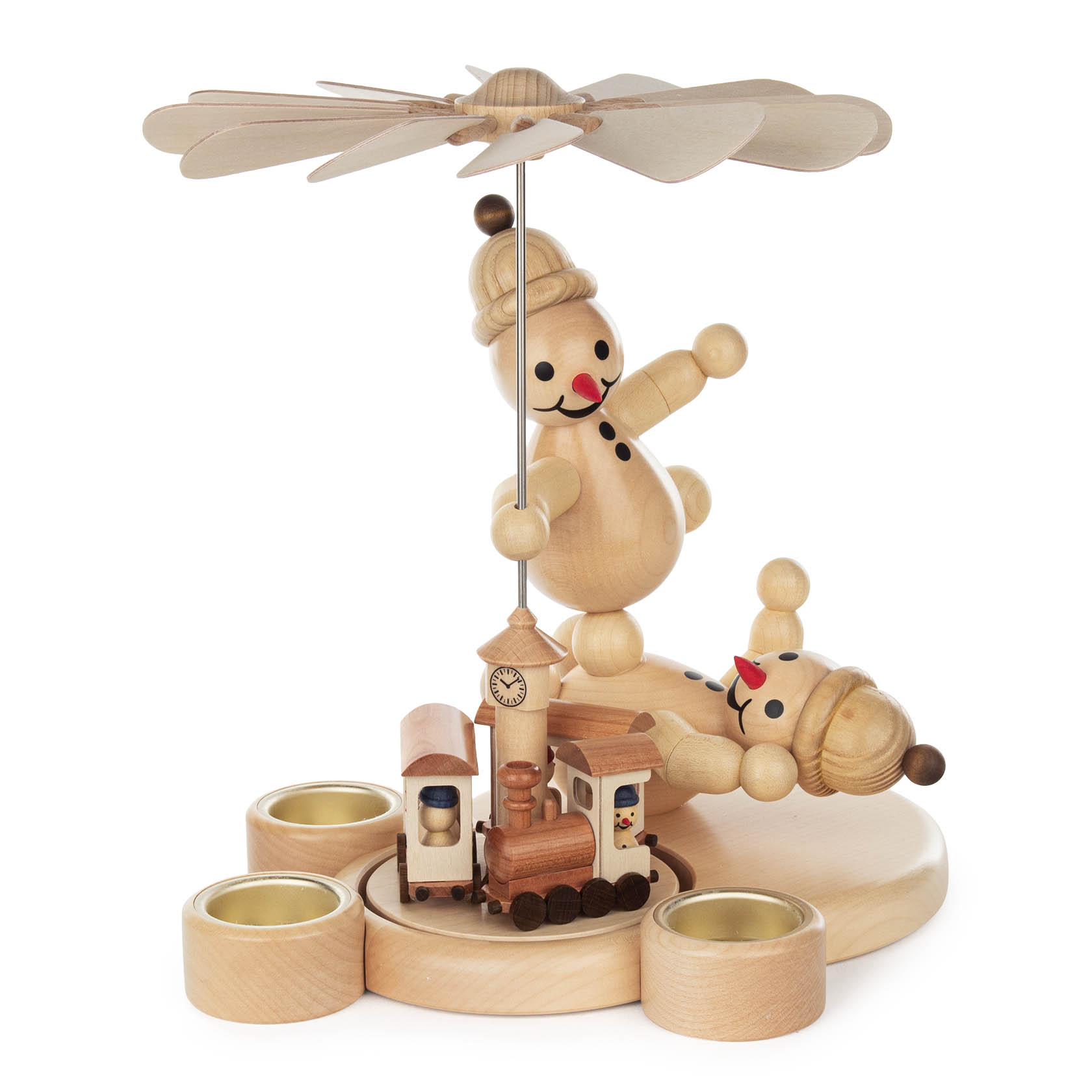Holzpyramide mit zwei lachenden Schneemännern aus Holz, die eine Eisenbahn mit Lokomotive und Waggons umkreisen. Eine Kerzenhalterung ist am Sockel integriert. im Dregeno Online Shop günstig kaufen