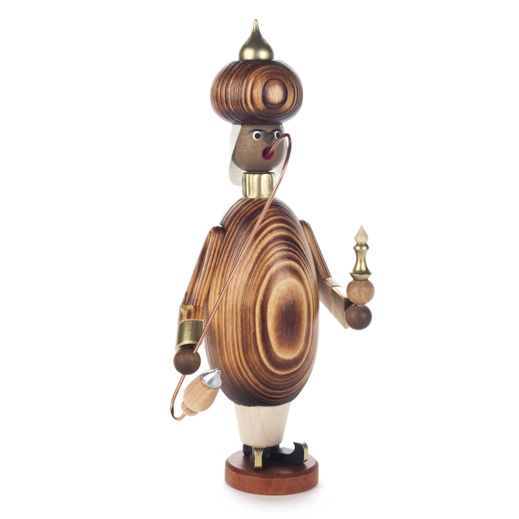Holzfigur eines Räuchermanns in Form eines Mokanis. Die Figur hat einen Turban, hält ein Gebetbuch und ein langes, gebogenes Mundstück.