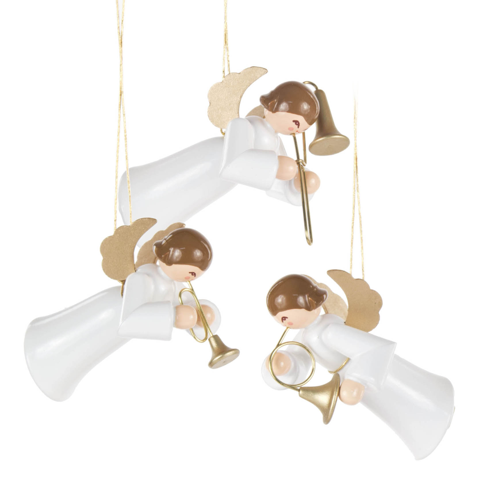 Drei weiße schwebende Engel mit goldenen Flügeln und Instrumenten wie Trompeten hängen an Fäden. Die Engel sind kindlich gestaltet mit braunen Haaren. im Dregeno Online Shop günstig kaufen