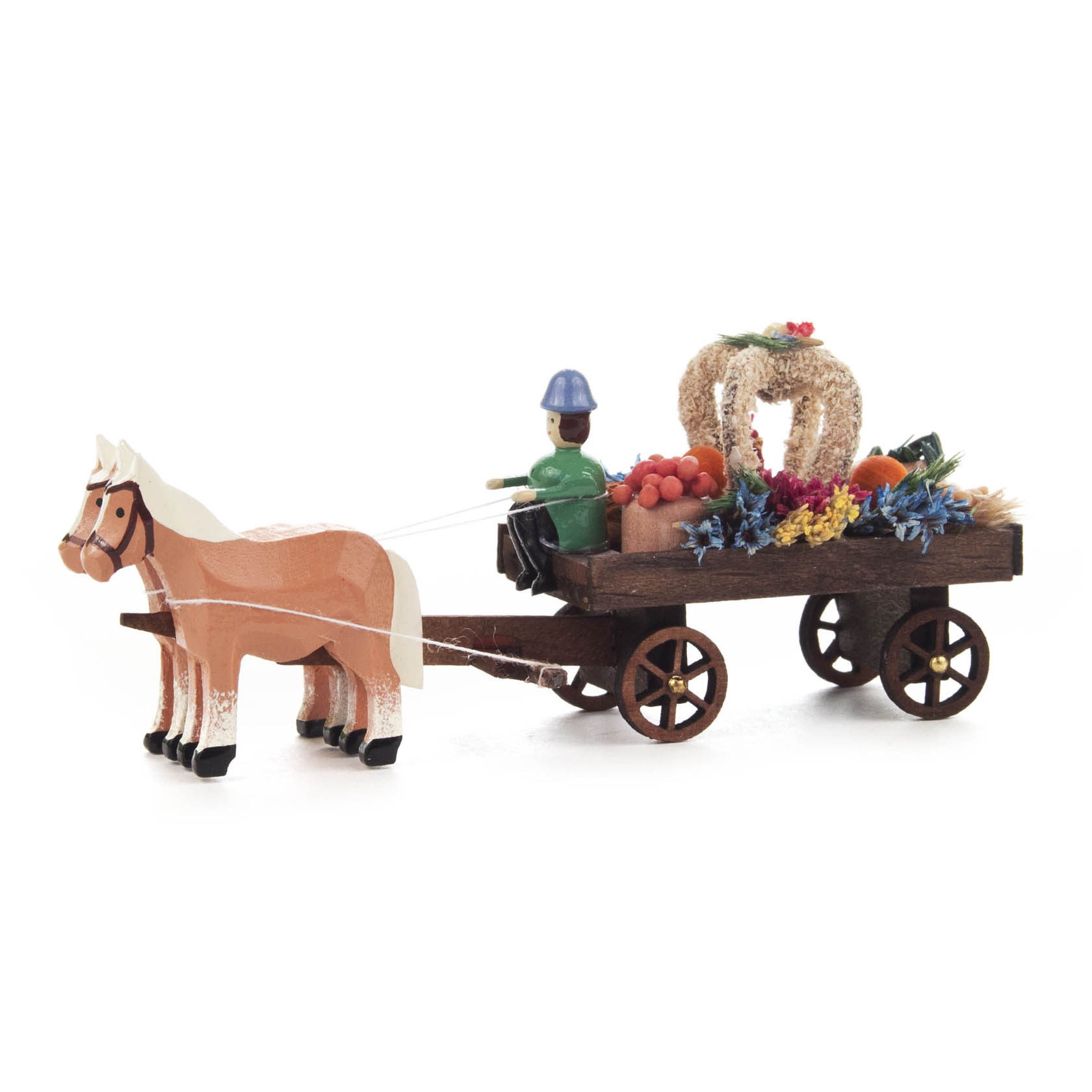 Kleiner, dekorativer Erntedankwagen mit einem Holzpferd, einem Fahrer und Erntegütern wie Kürbissen und Blumen beladen. im Dregeno Online Shop günstig kaufen