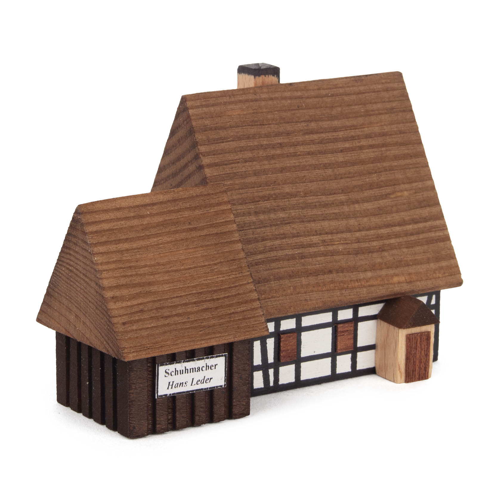 Kleines Modell eines einstöckigen Fachwerkhäuschens mit Scheunenanbau, Schusterei von Schuhmacher Hans Lederschild. im Dregeno Online Shop günstig kaufen
