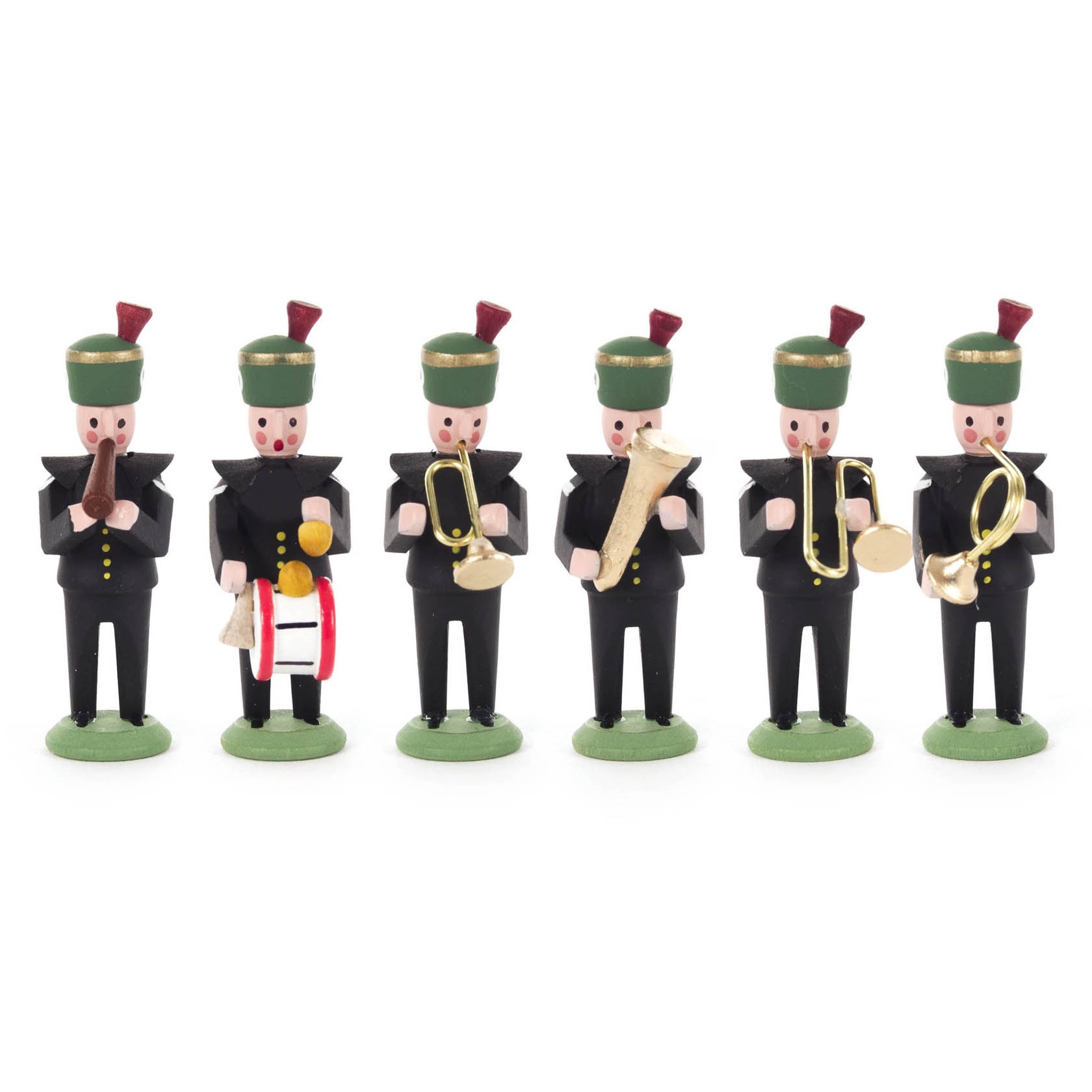 Sechs Miniatur-Bergaufzugsmusiker in Uniform, mit verschiedenen Blasinstrumenten und Trommel, alle auf grünen Sockeln. im Dregeno Online Shop günstig kaufen