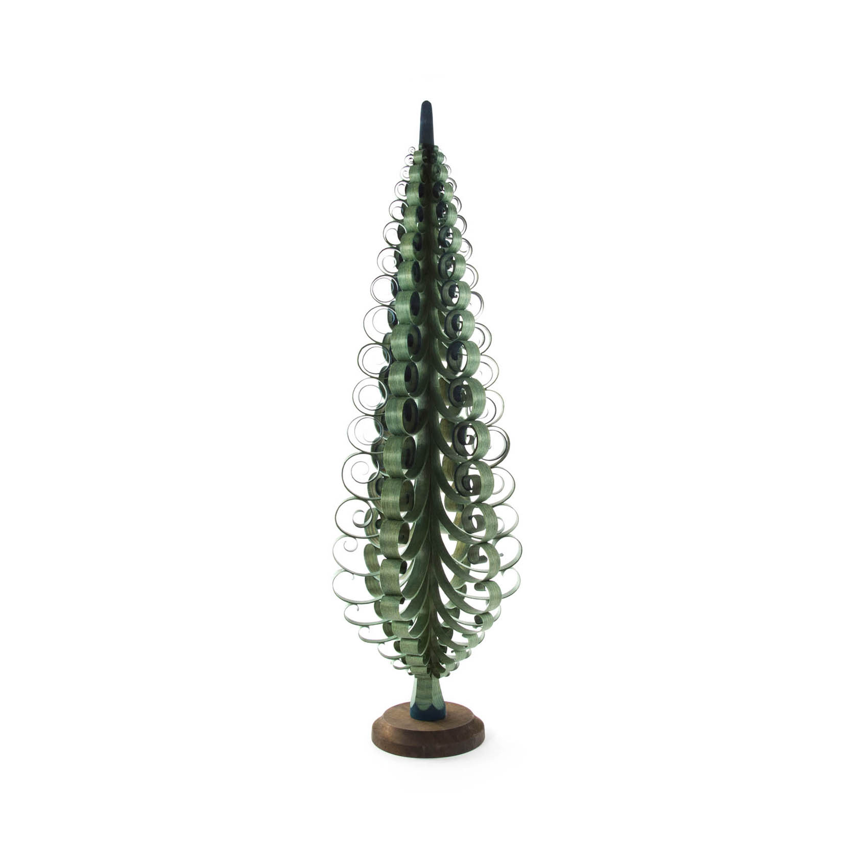 Ein grüner Spanbaum mit einer Höhe von 60 cm, bestehend aus mehreren filigranen Holzspänen, die spiralförmig angeordnet sind. im Dregeno Online Shop günstig kaufen