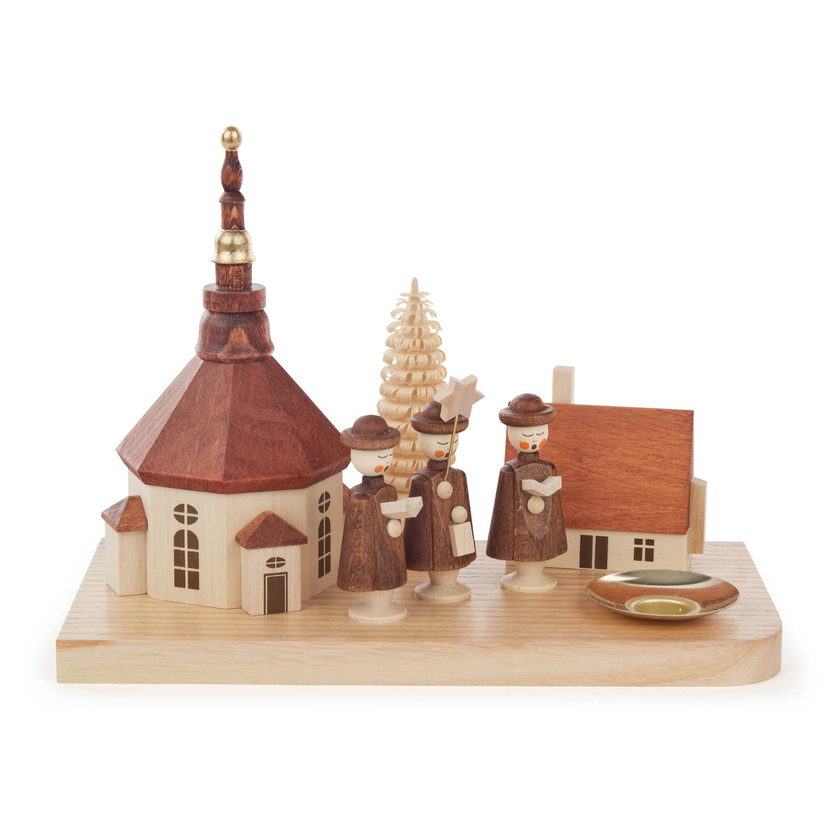 Holz-Kerzenhalter mit Seiffener Kirche, kleinem Haus, Tannenbaum und drei Kurrende-Sängern. Kerzenhalterung passt für eine 14mm Kerze. im Dregeno Online Shop günstig kaufen