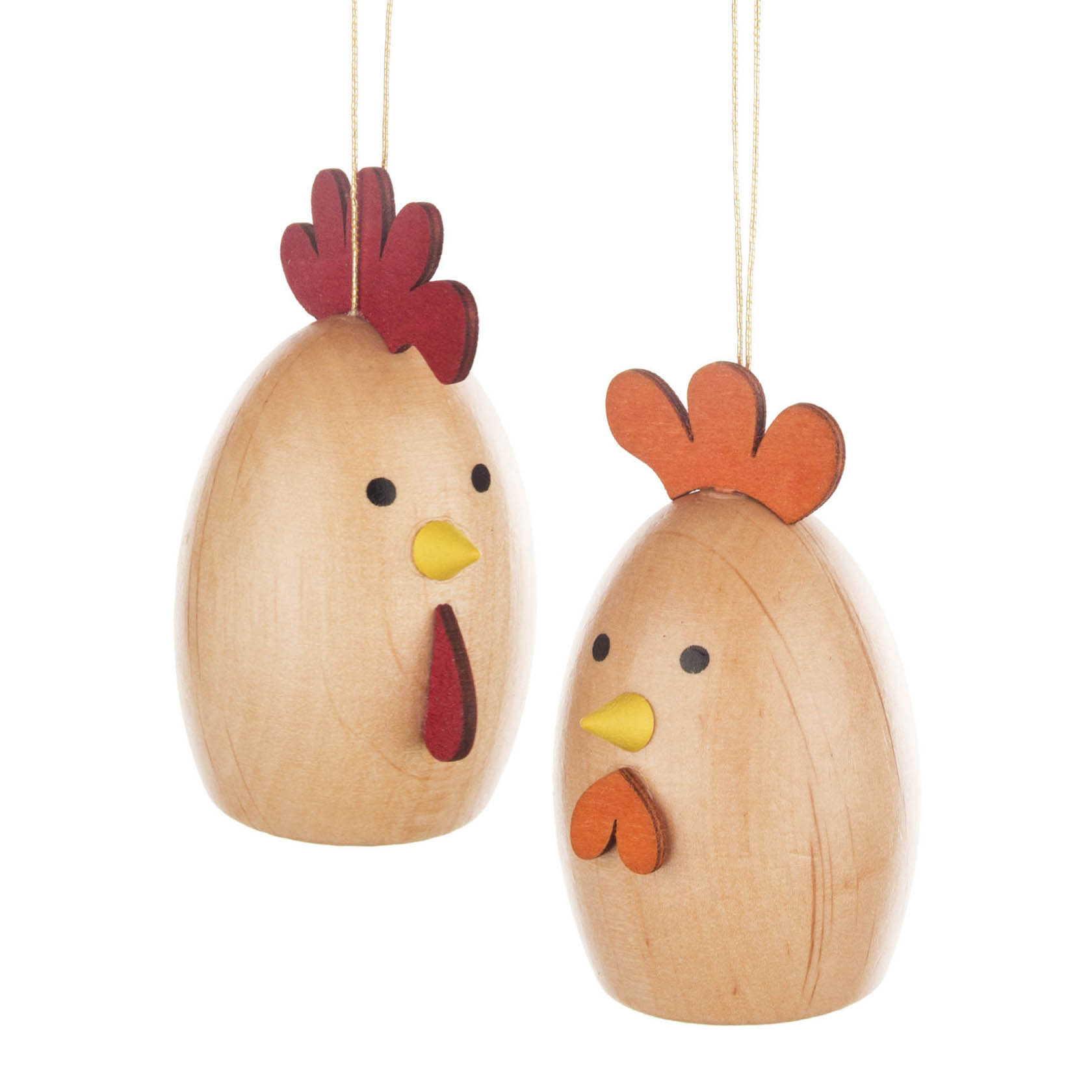Zwei ovale Holzfiguren in Form eines Hahns und einer Henne mit feinen Verzierungen wie Kamm und Schnabel, hängend an goldenen Fäden. im Dregeno Online Shop günstig kaufen