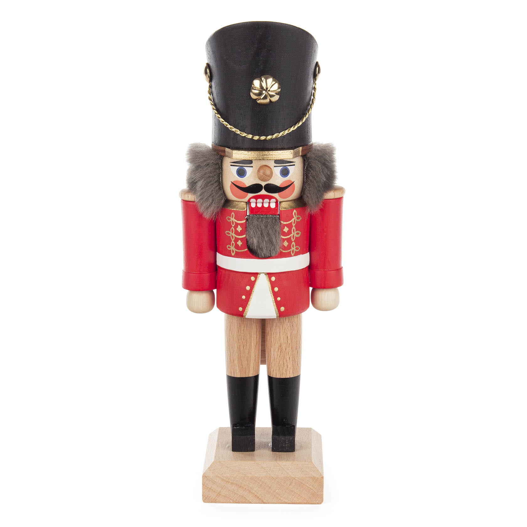 Ein traditioneller Nussknacker in Form eines Soldaten. Er trägt eine rote Uniform mit goldenen Details und einen schwarzen Hut. Er hat einen Bart und schwarze Stiefel. im Dregeno Online Shop günstig kaufen