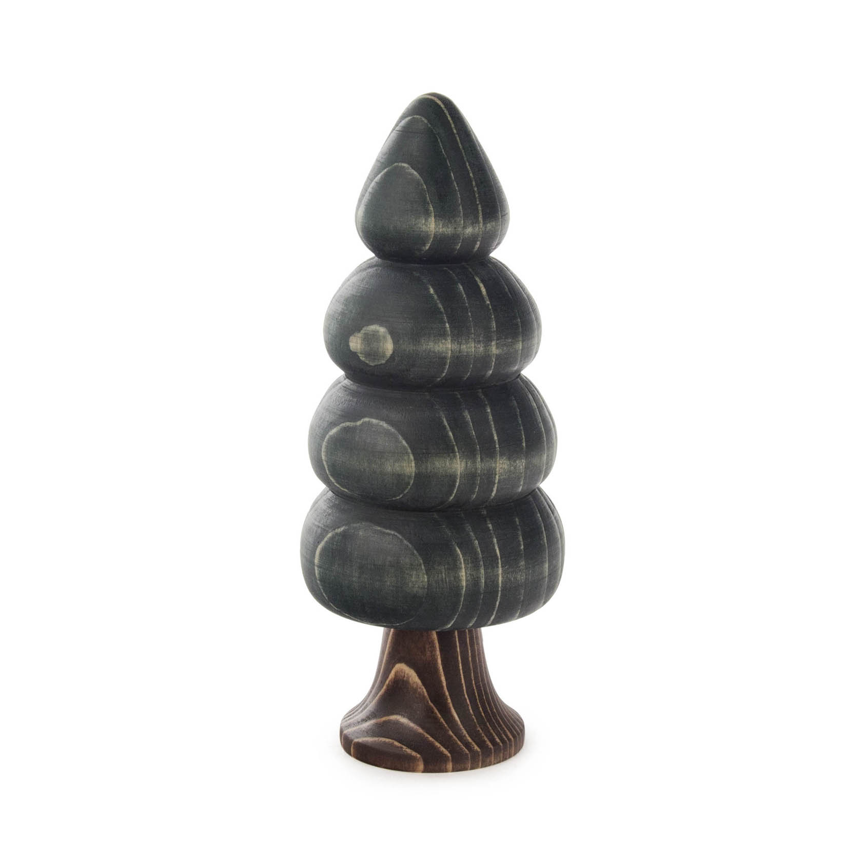 Ein dekorativer Baum aus massivem Holz mit vier runden, gestuften Segmenten in einem dunkelgrünen Farbton, stehend auf einem braunen, runden Stamm. im Dregeno Online Shop günstig kaufen