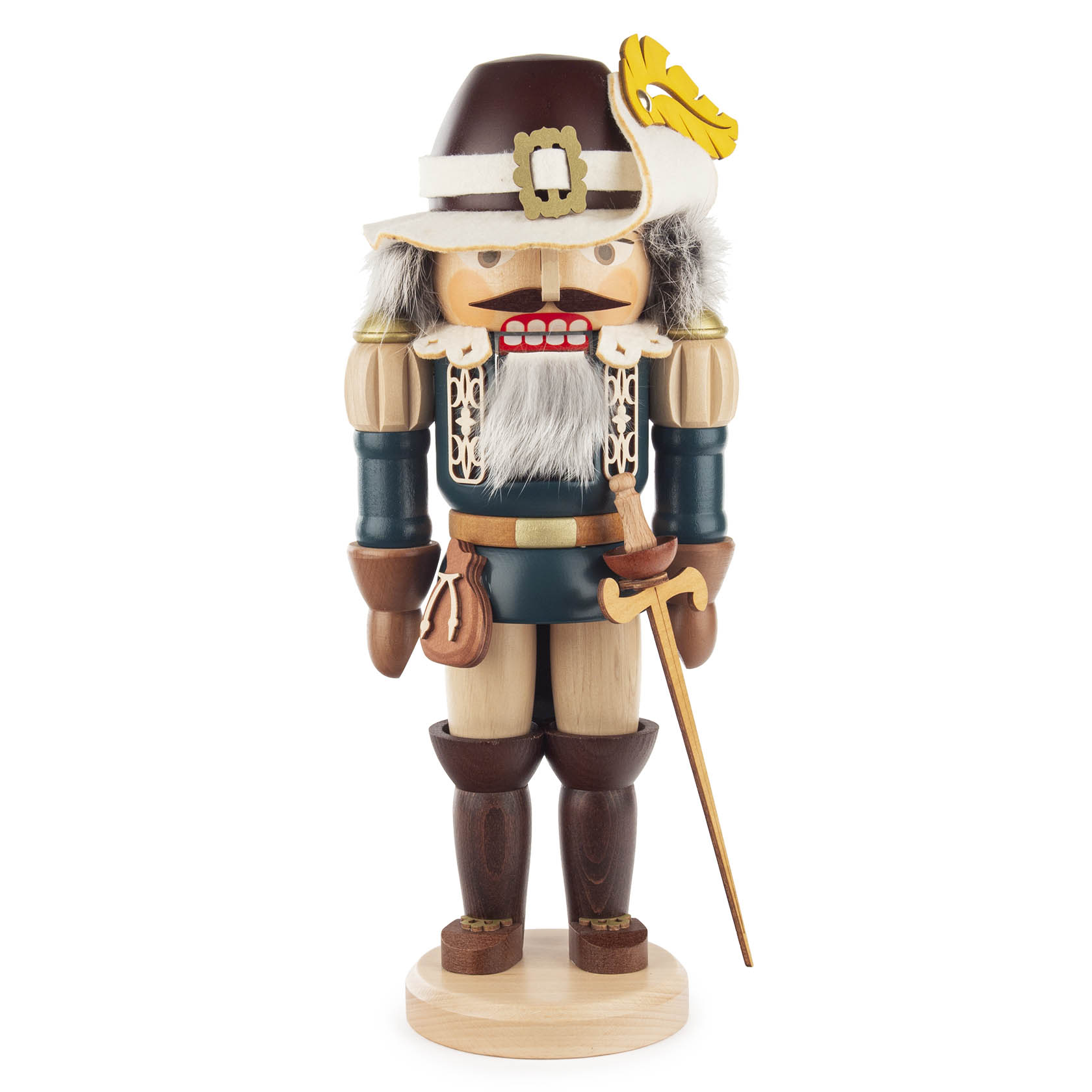 Ein Nussknacker in der Form eines Musketiers. Er trägt einen braunen Hut mit Feder, eine graue Perücke, einen Schnurrbart und eine Uniform. Ein Schwert ist an seiner Seite. im Dregeno Online Shop günstig kaufen