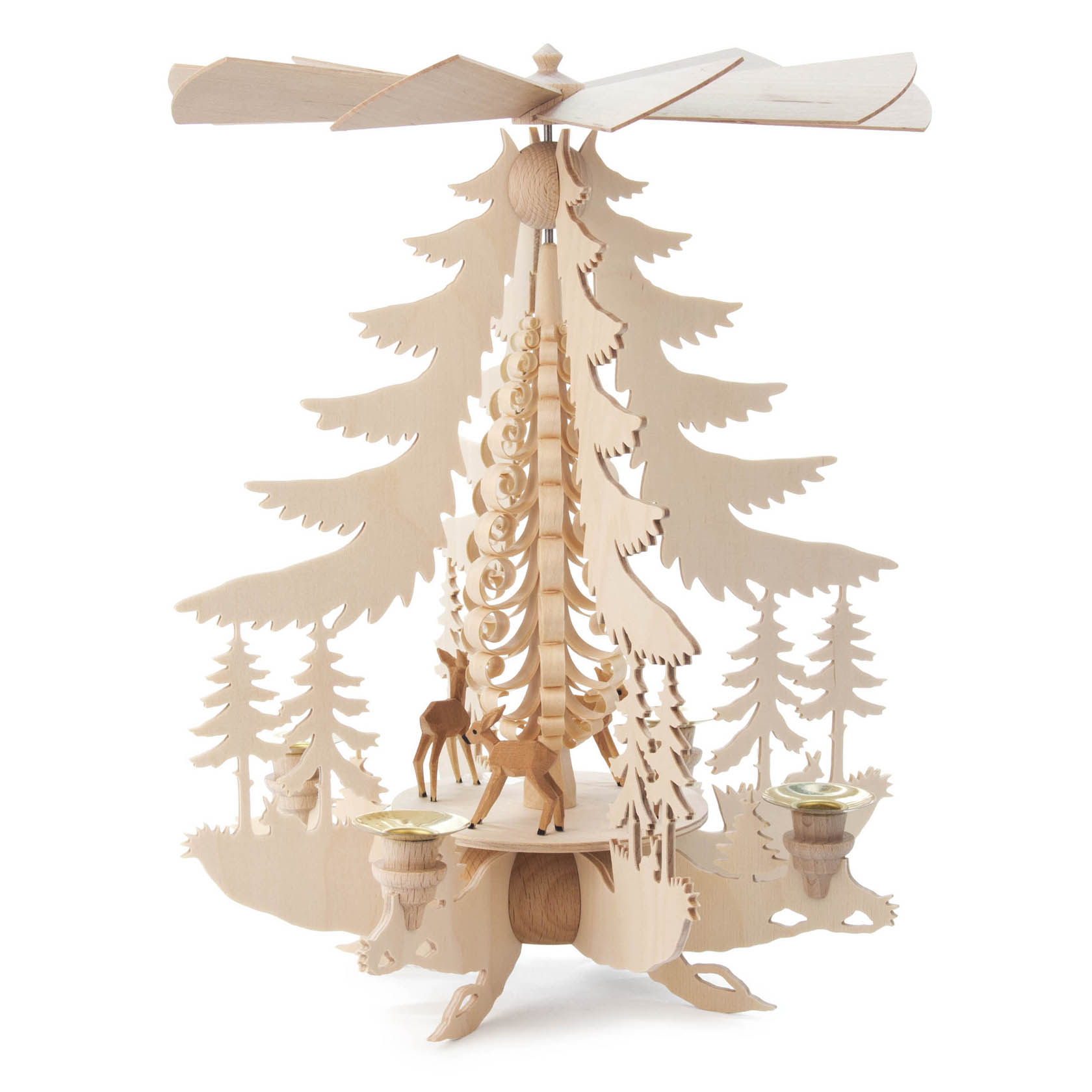 Holzpyramide mit Rehen, verziert mit spiralförmigen Elementen und Kerzenhaltern für 14mm Kerzen, darüber ein Windrad. im Dregeno Online Shop günstig kaufen