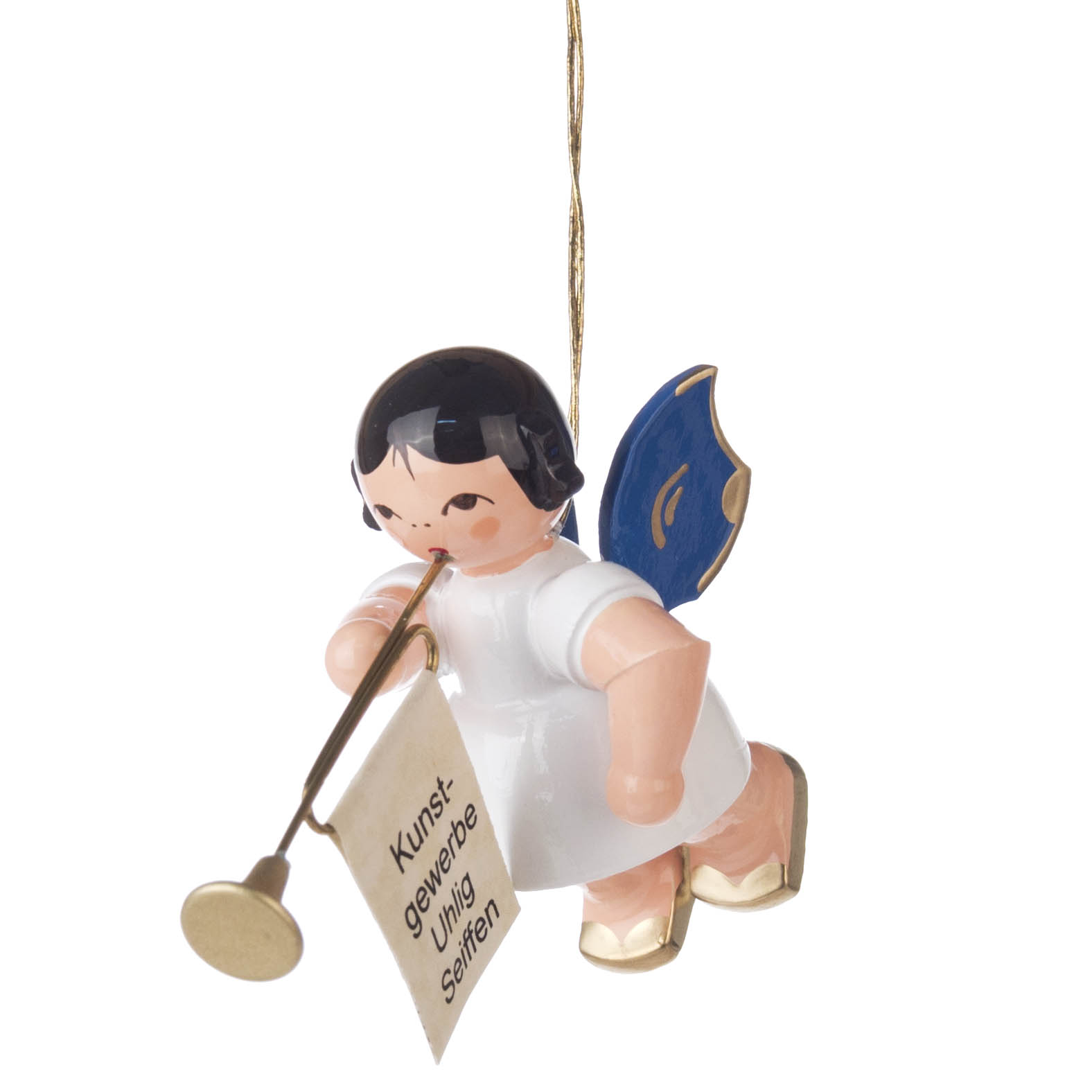 Engel aus Holz mit blauen Flügeln und einer Fanfare in der Hand, hängend an einem Faden. Der Engel trägt ein weißes Gewand und hat kurzes schwarzes Haar. im Dregeno Online Shop günstig kaufen