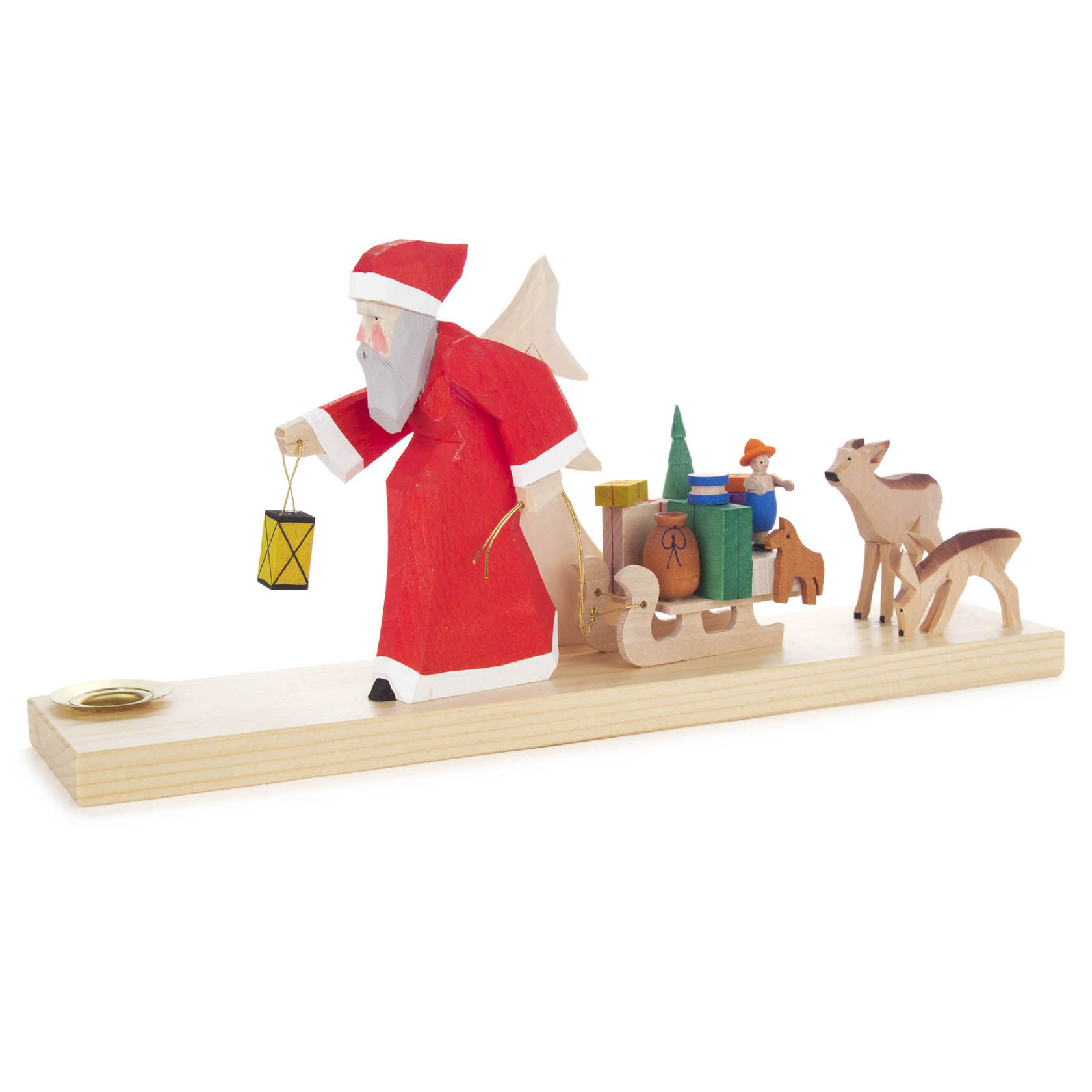 Holzfigur eines Weihnachtsmanns in rotem Mantel, der eine Laterne hält. Hinter ihm ein Schlitten mit Geschenken und zwei Rehen, platziert auf einer Holzplatte. im Dregeno Online Shop günstig kaufen