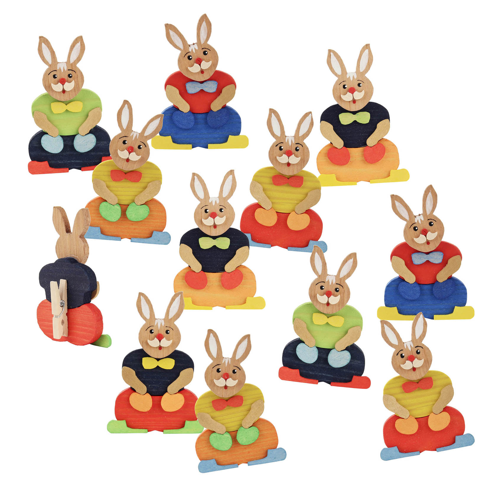 Zehn bunte Osterhasen aus Holz, die stabil auf kleinen Plattformen stehen, und ein Hasen, der von hinten gezeigt ist, an eine Klammer befestigt. im Dregeno Online Shop günstig kaufen