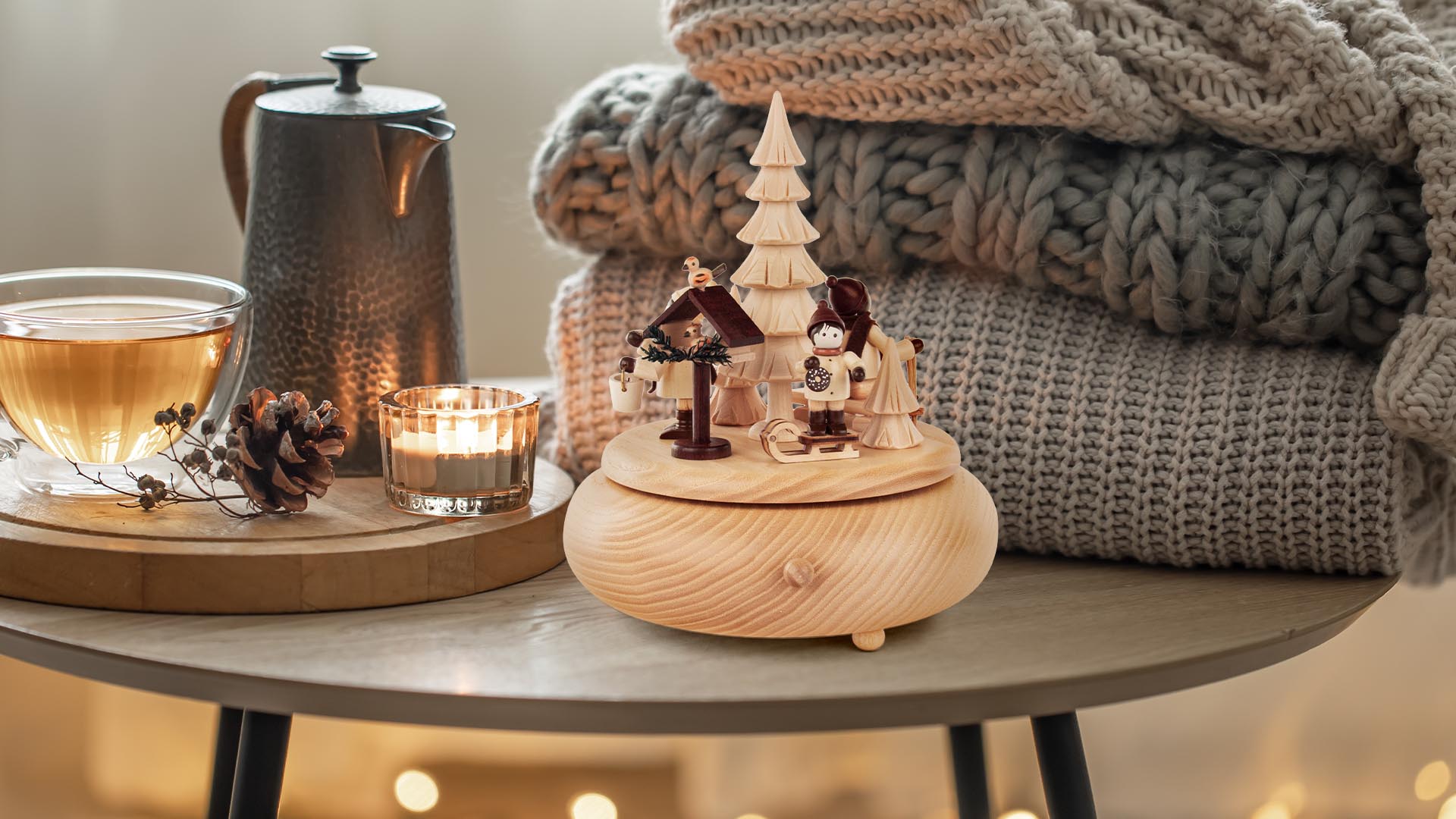 Spieldose mit Winterkindern