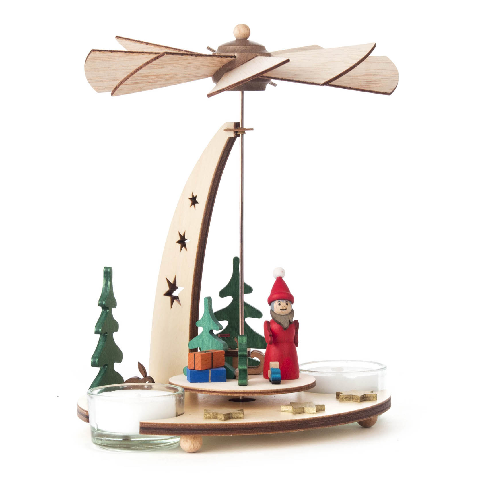 Holzpyramide mit Flügelrad. Darauf ein Weihnachtsmann, umgeben von Tannenbäumen und einem kleinen Geschenkhaus. Platz für Teelichte vorhanden. im Dregeno Online Shop günstig kaufen