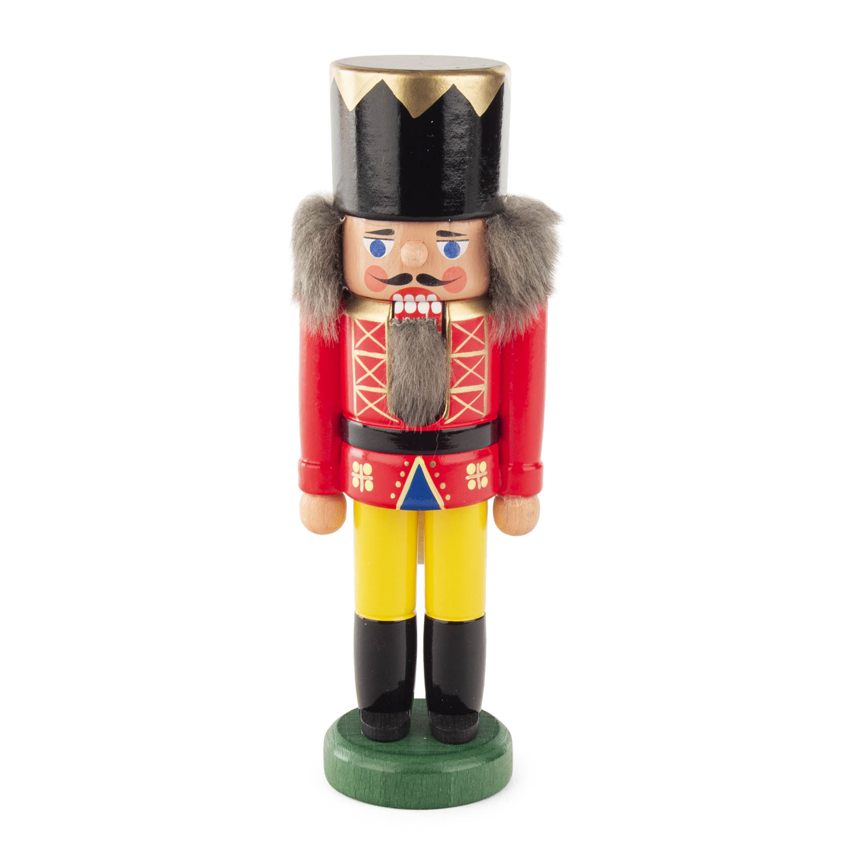 Ein rot-gelber Nussknacker in Form eines Königs, 14 cm groß, mit schwarzem Hut und grauem Bart, steht auf einem grünen Sockel. im Dregeno Online Shop günstig kaufen