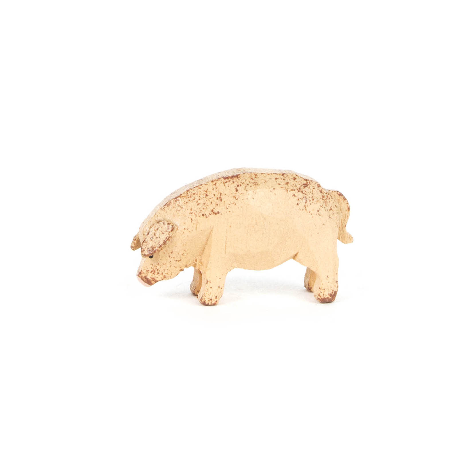 Handgeschnitztes Holzschwein in einer natürlichen Farbe, mit gesenktem Kopf und leicht strukturiertem Fell. im Dregeno Online Shop günstig kaufen