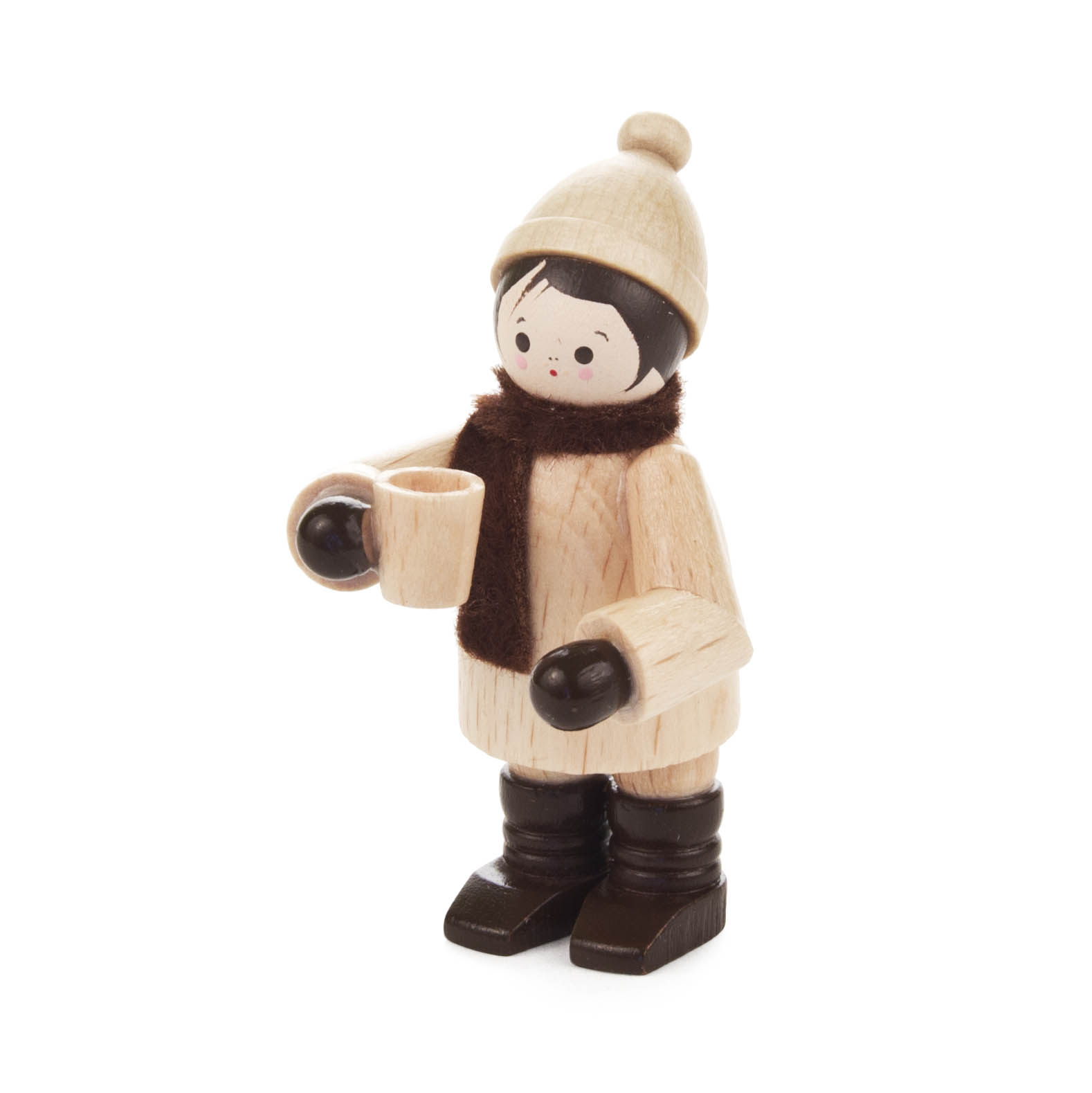 Holzfigur eines Menschen mit Winterkleidung, Mütze und Schal, der einen Becher Glühwein in den Händen hält. im Dregeno Online Shop günstig kaufen