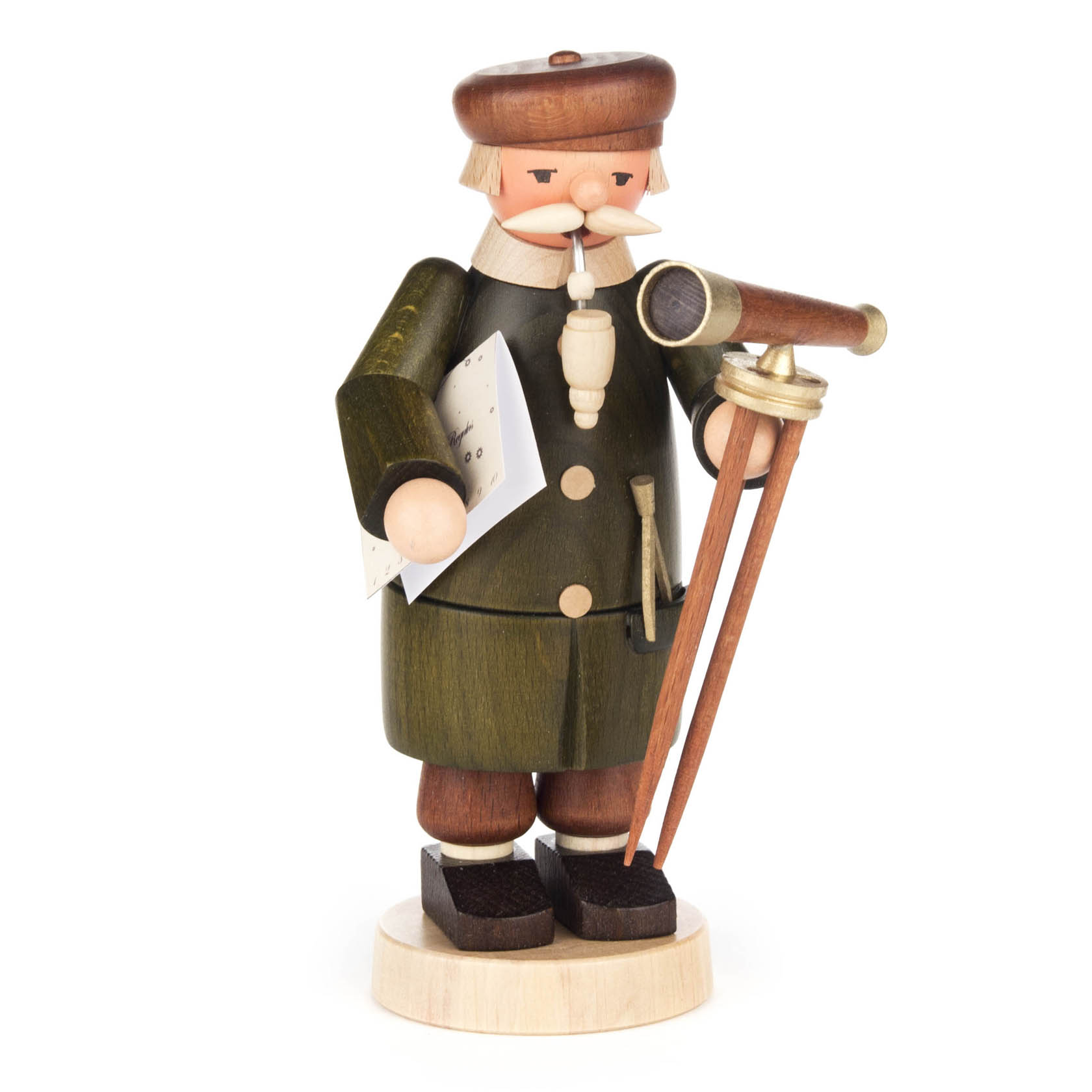Ein hölzerner Räuchermann, dargestellt als Astronom mit Teleskop, in grüner Kleidung und braunem Hut, hält eine Sternenkarte in der Hand. im Dregeno Online Shop günstig kaufen