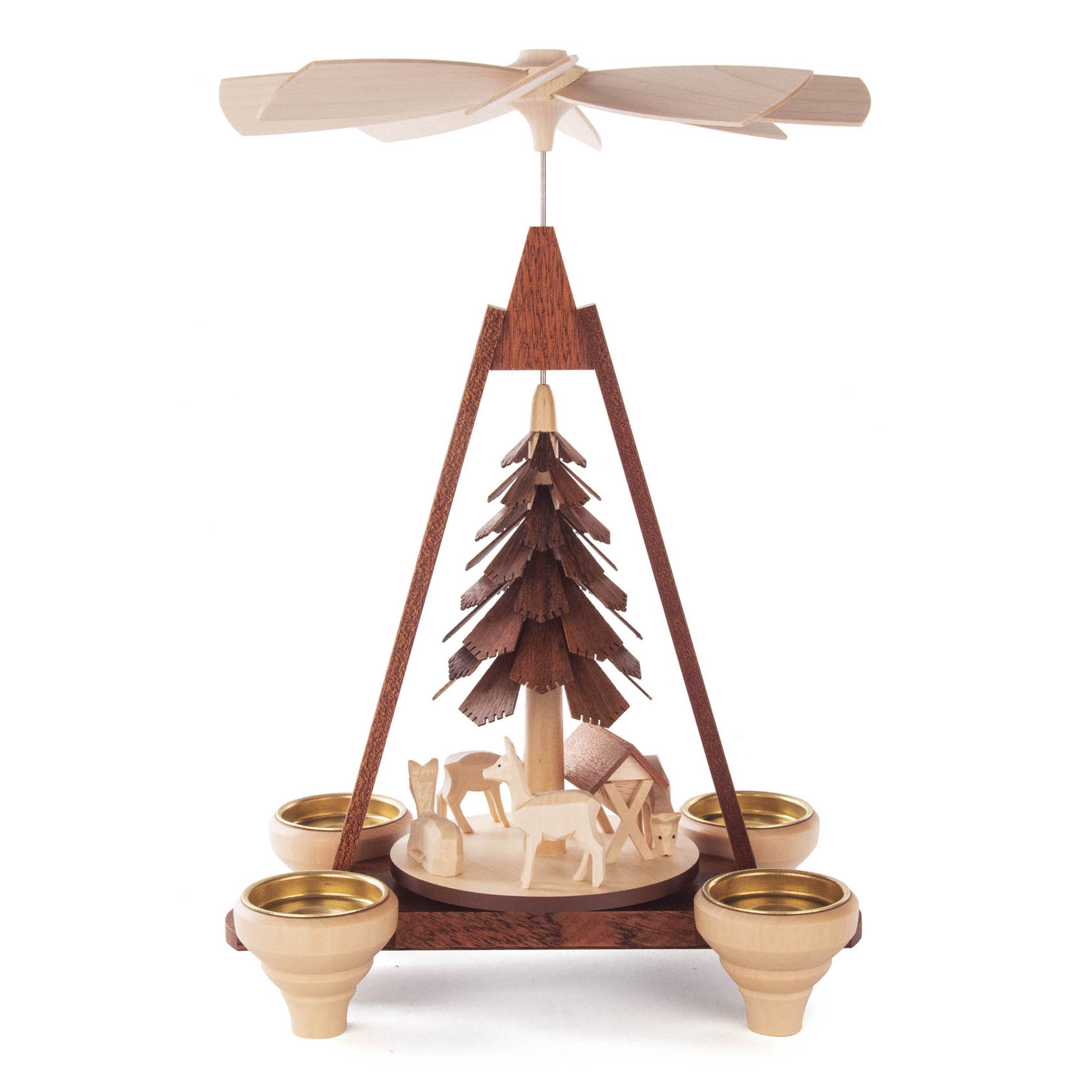 Holzpyramide mit drei Rehen und einem Baum in der Mitte, geeignet für Kerzen mit 14mm Durchmesser oder Teelichte. im Dregeno Online Shop günstig kaufen