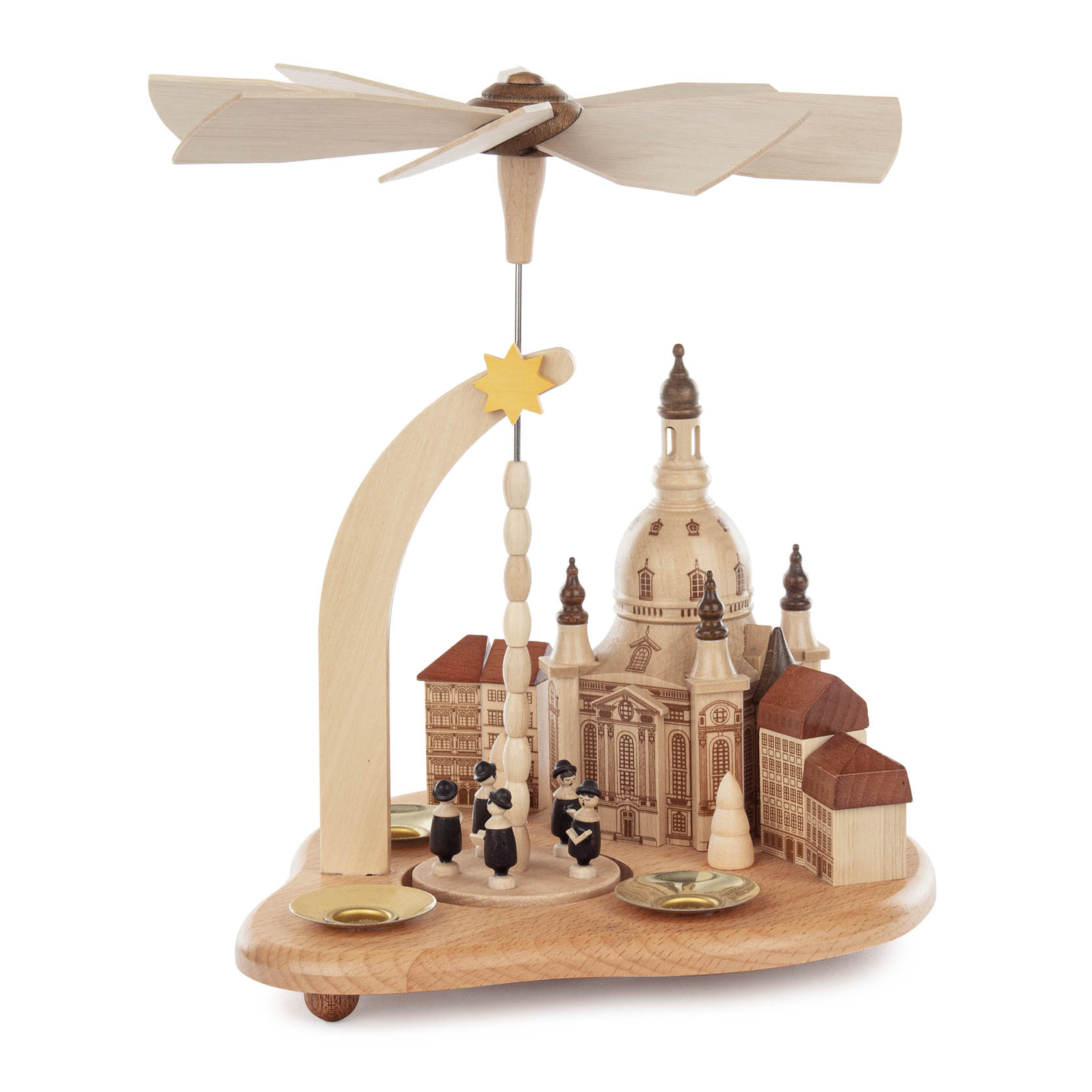 Holzpyramide mit der Miniatur der Dresdner Frauenkirche, umliegenden Neumarkthäusern, vier Figuren und einem Kerzenhalter für Kerzen von 14mm Durchmesser. im Dregeno Online Shop günstig kaufen