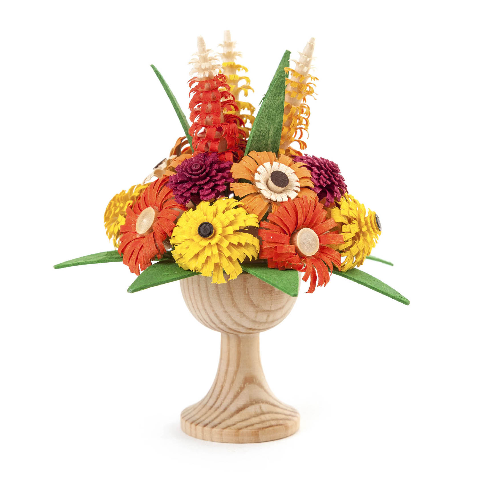 Ein bunter Blumenstrauß in Gelb, Orange und Rot mit grünen Blättern, arrangiert in einer holzfarbenen Vase. im Dregeno Online Shop günstig kaufen