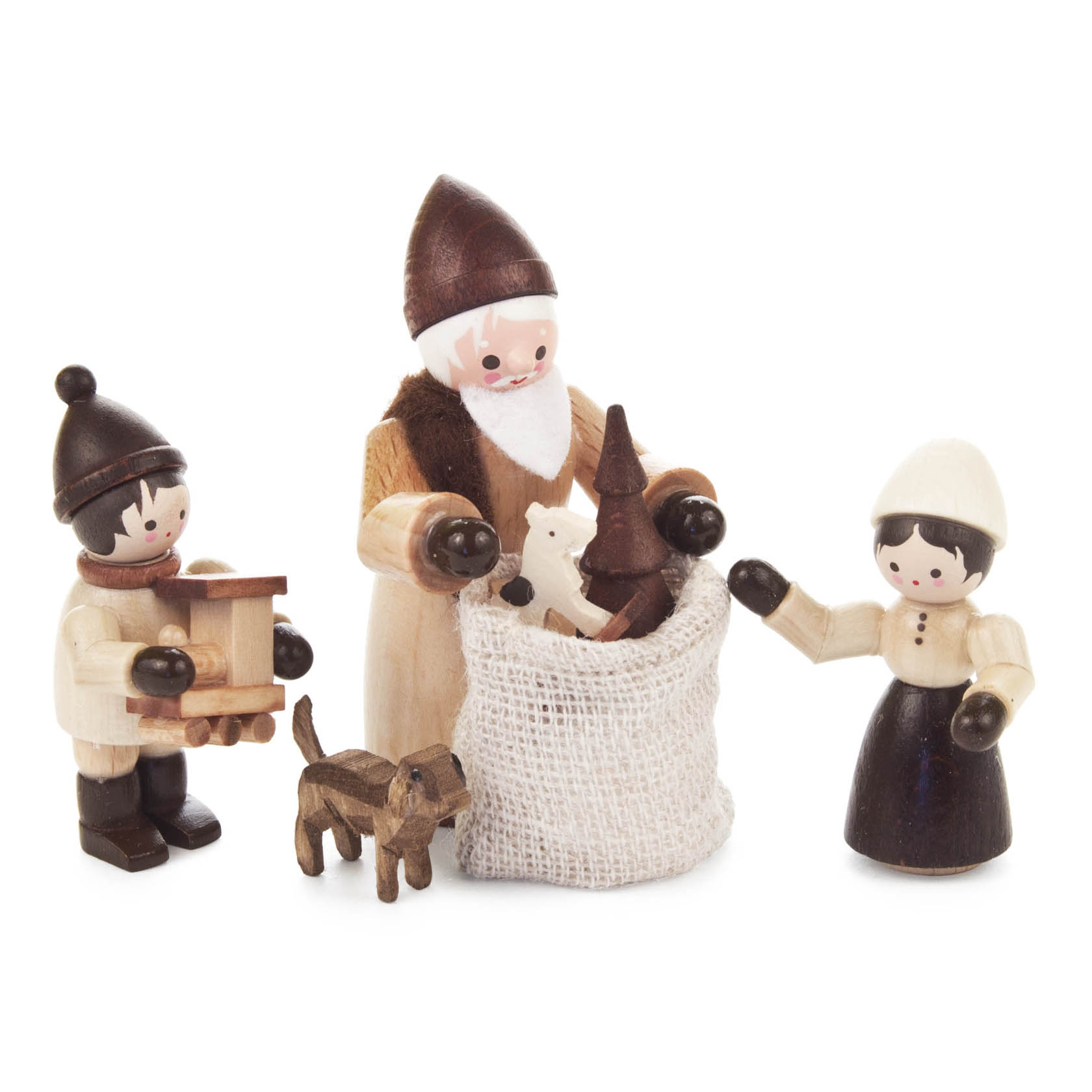 Holzfiguren-Gruppe: ein Weihnachtsmann faltet einen Jutesack mit Spielzeug, ein Kind hält eine Holzkiste und eine Frau steht daneben. Ein Hund steht davor. im Dregeno Online Shop günstig kaufen