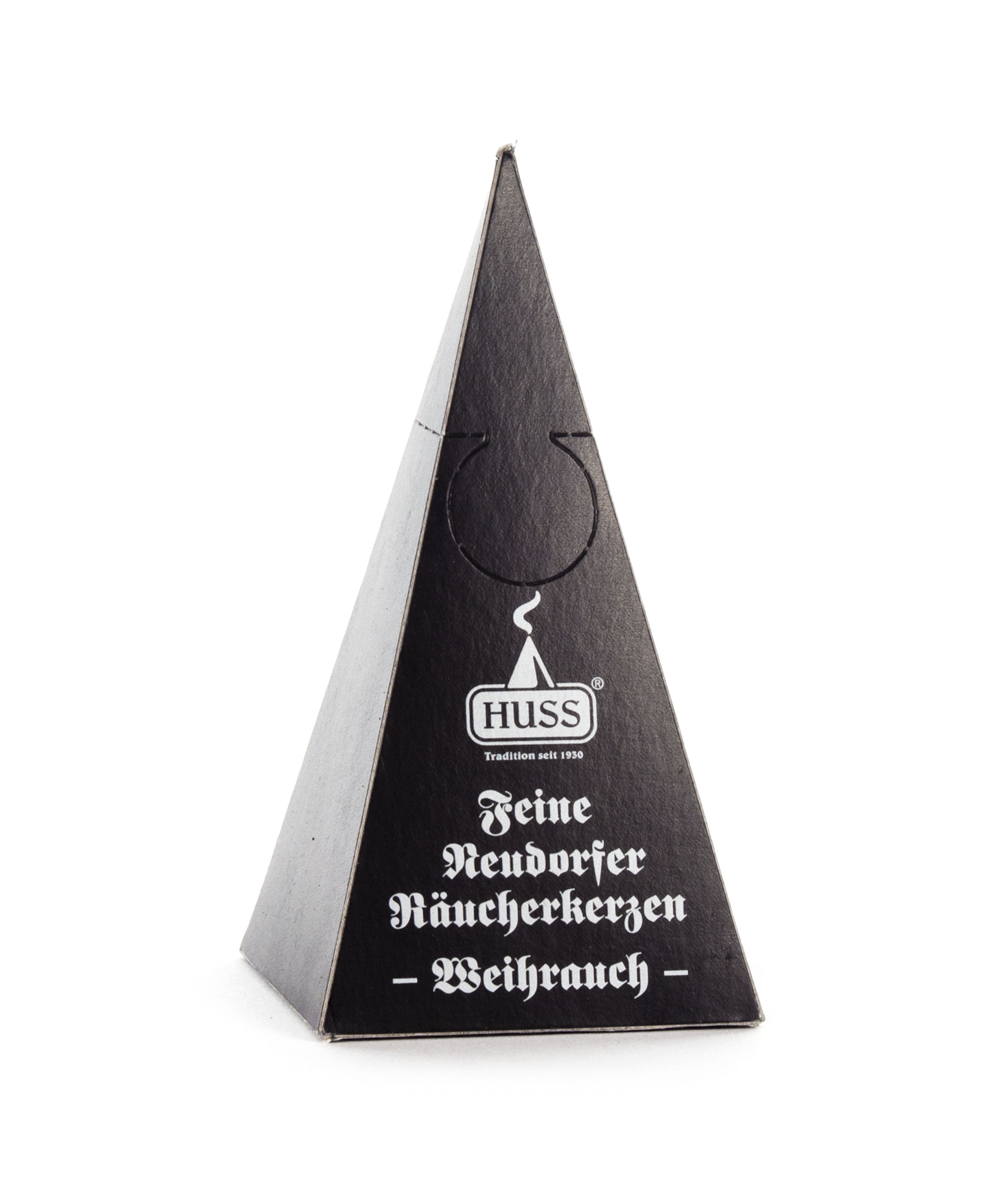 Eine schwarze, pyramidenförmige Verpackung für Feine Neudorfer Räucherkerzen mit der Aufschrift 'HUSS' und 'Weihrauch'. im Dregeno Online Shop günstig kaufen
