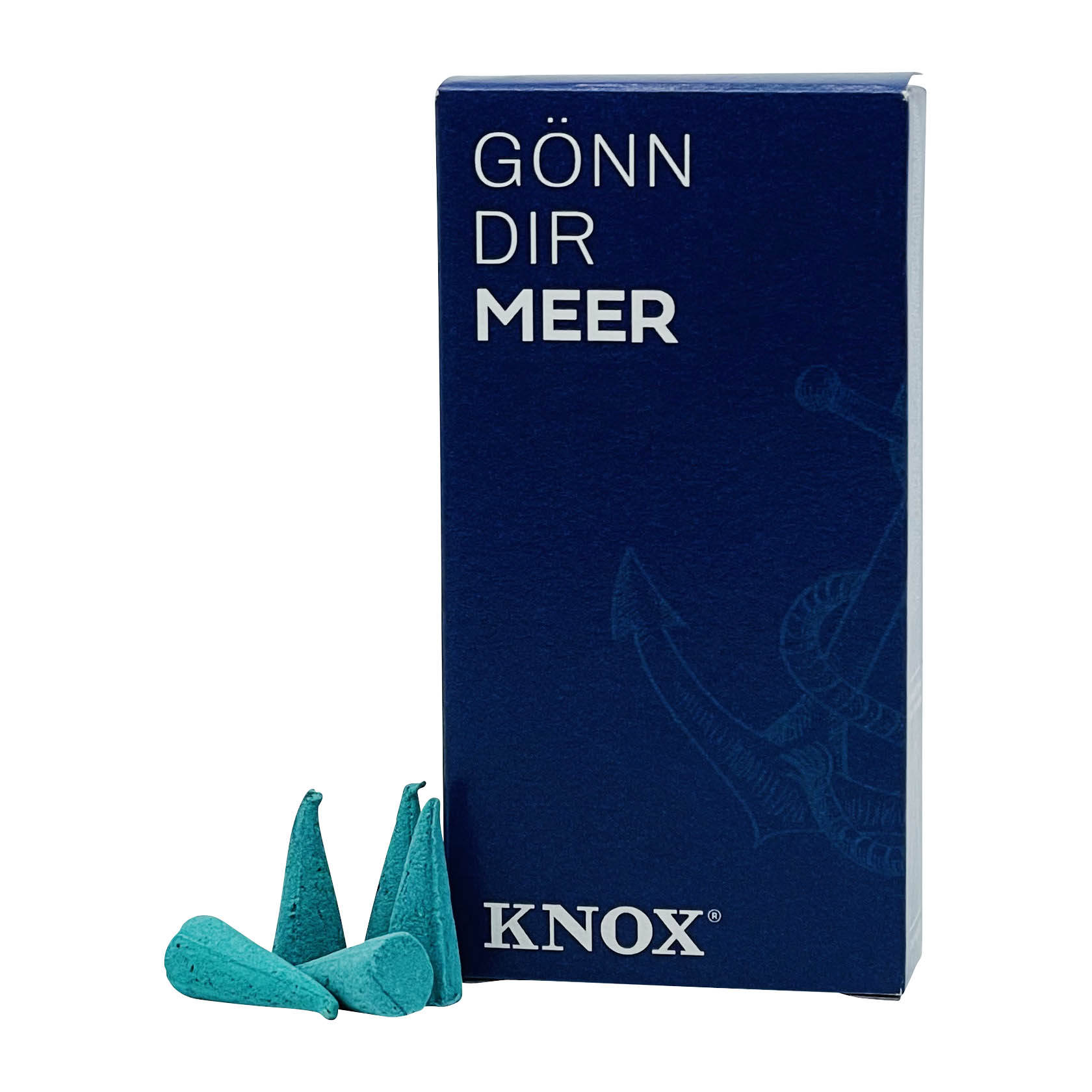 Eine Packung YOUNG KNOX Räucherkerzen mit der Aufschrift 'Gönn dir Meer', daneben einige blaue Räucherkerzen und aufsteigender Rauch. im Dregeno Online Shop günstig kaufen