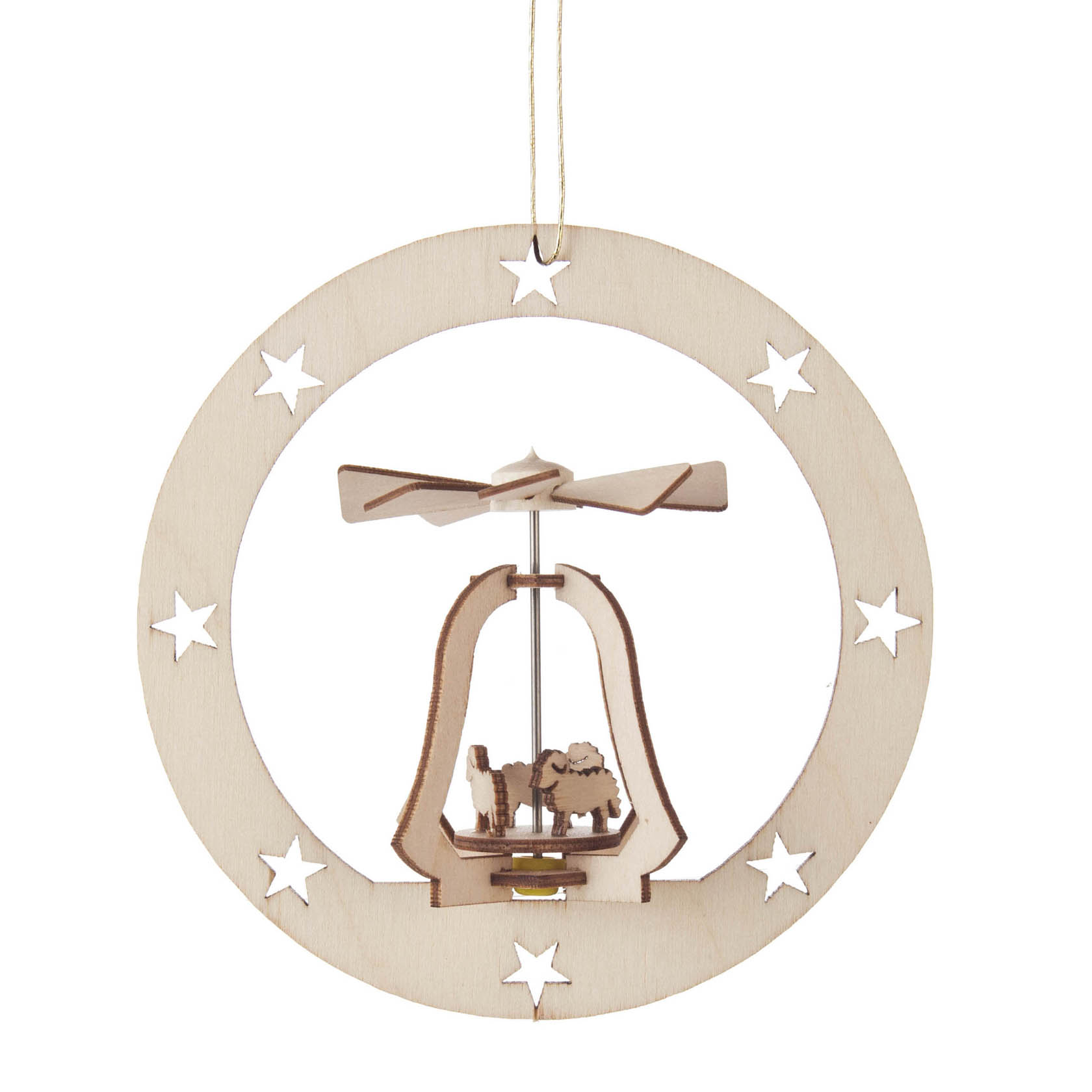Eine kleine Holzpyramide als Weihnachtsschmuck, umgeben von einem runden Rahmen mit Sternen. Im Inneren sind zwei Schafe unter einem Flügelrad zu sehen. im Dregeno Online Shop günstig kaufen