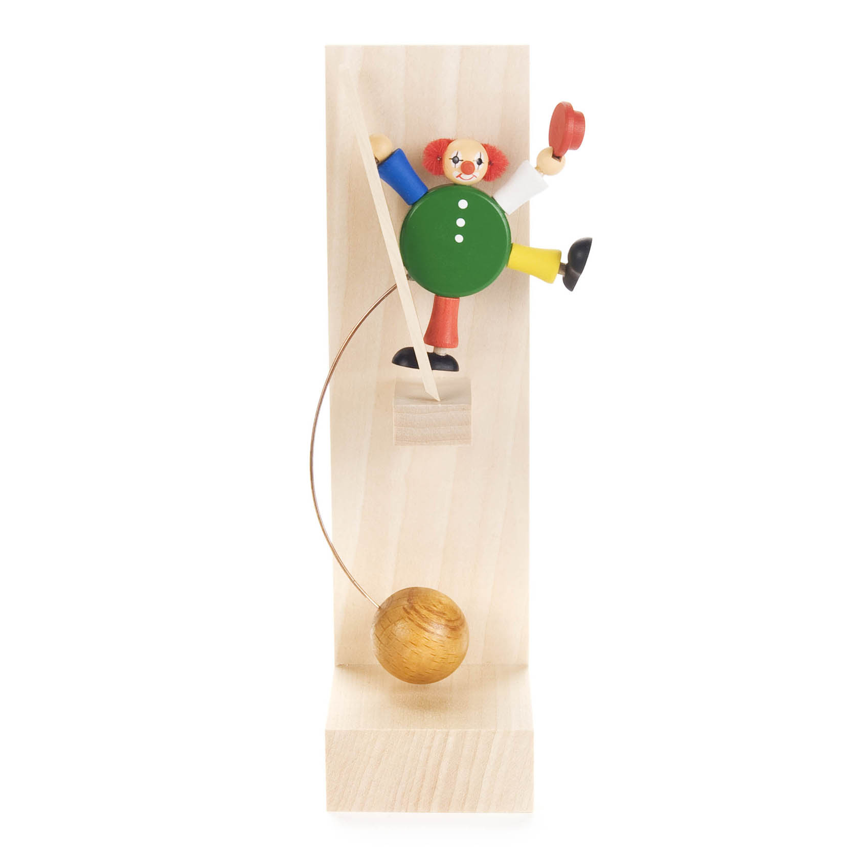 Holzfigur eines Clowns in buntem Outfit, der akrobatisch auf einer Leiter balanciert, mit einer Kugel unten als Gewicht. im Dregeno Online Shop günstig kaufen