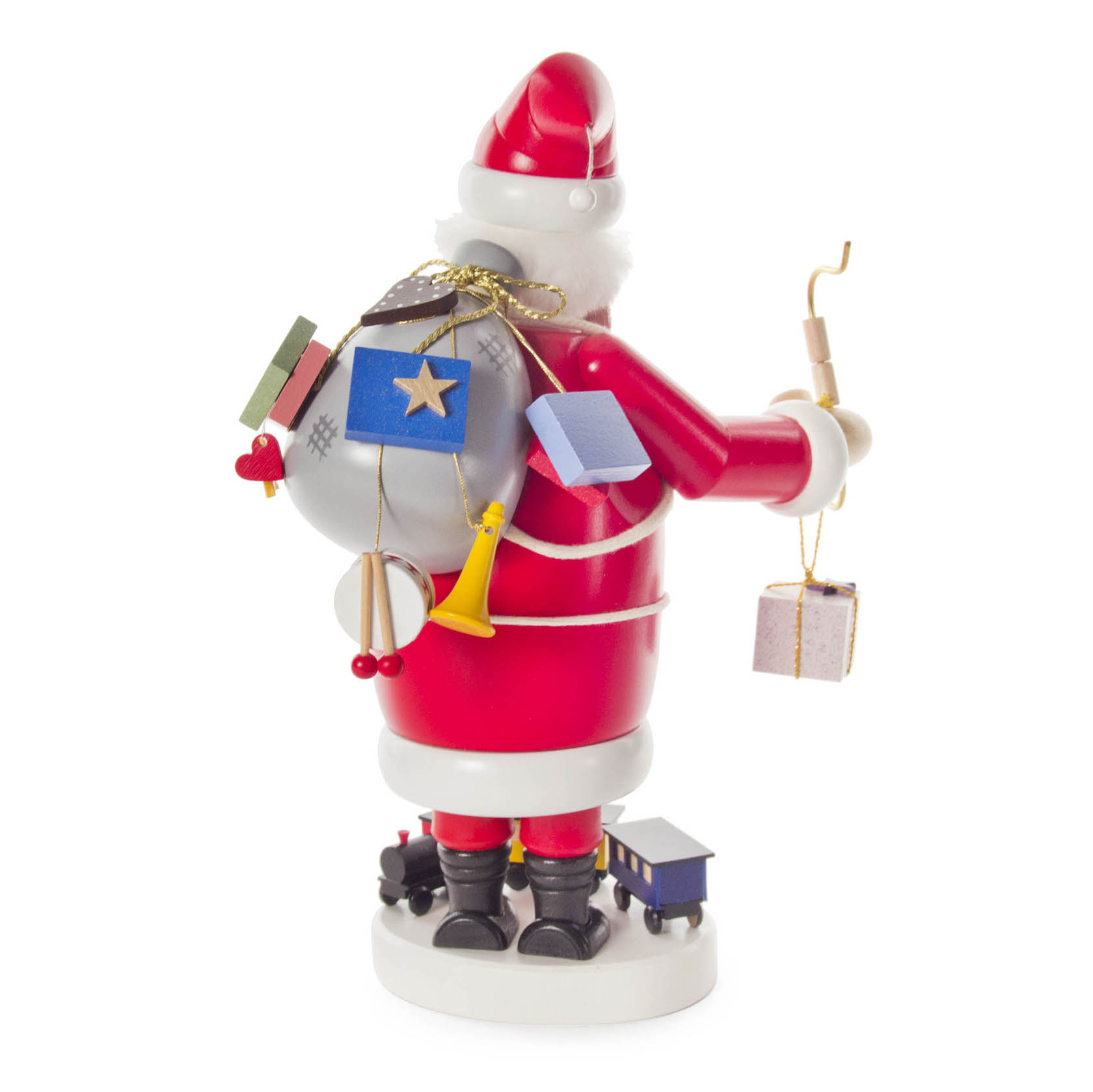 Ein roter Räuchermann in Form eines Weihnachtsmannes, der Pfeife raucht. Auf dem Rücken trägt er einen Sack mit Geschenken, darunter ein Auto, eine Trompete und ein Päckchen.