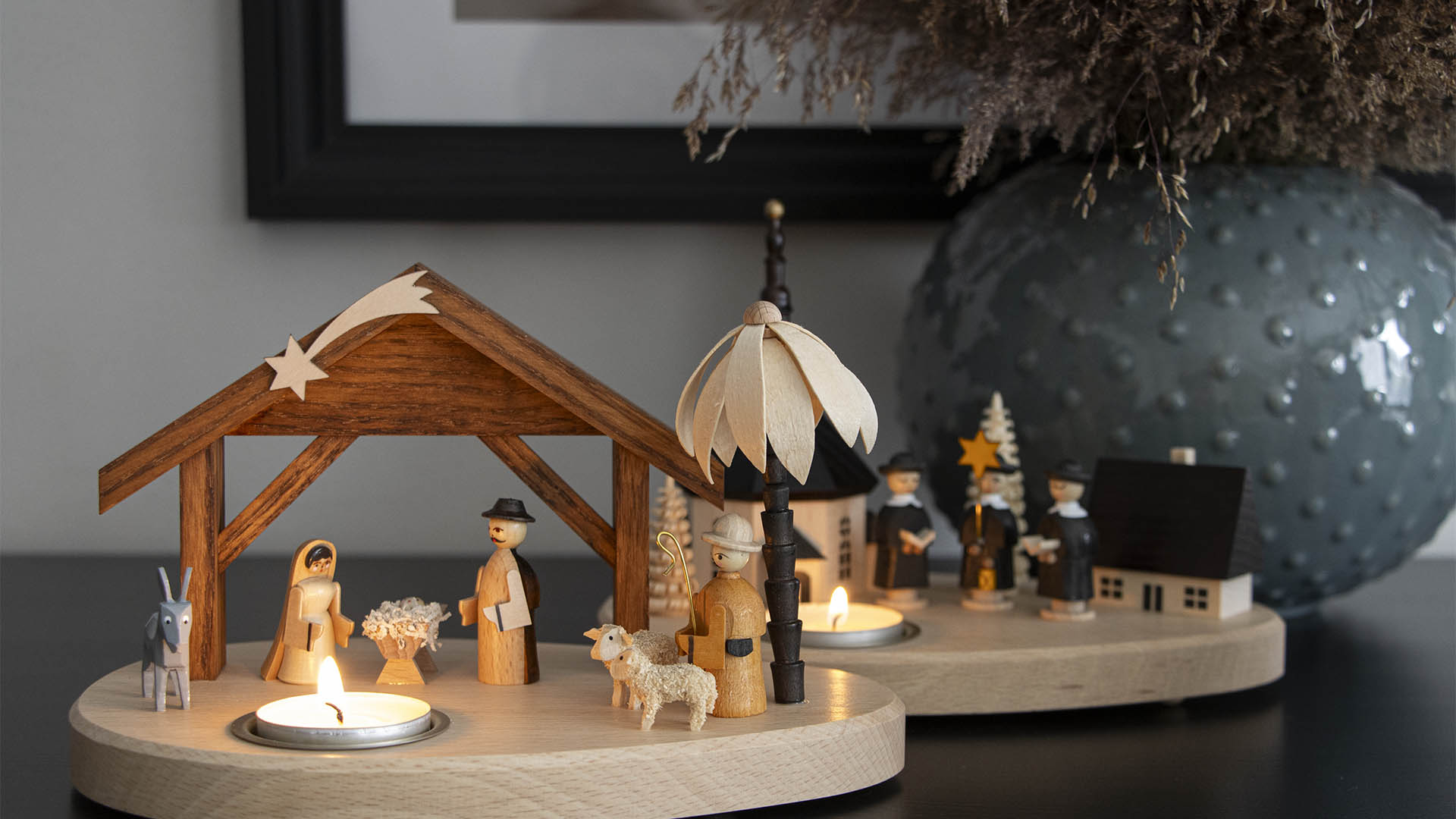 Teelichthalter mit Weihnachtskrippe und Kurrende