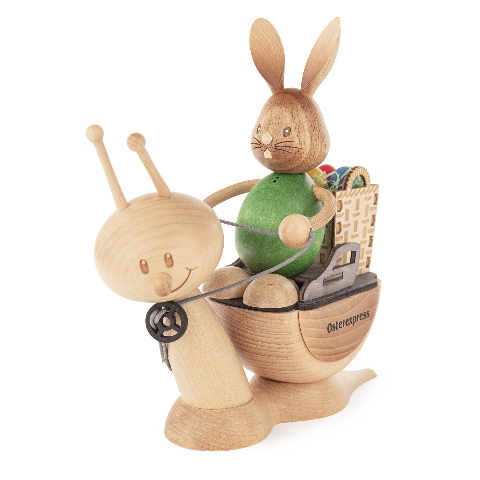 Eine Holzfigur mit einem Hasen namens Stupsi, der auf einer Schnecke sitzt, die als Osterexpress dient. Hinter dem Hasen sind bunte Ostereier in einem Korb.