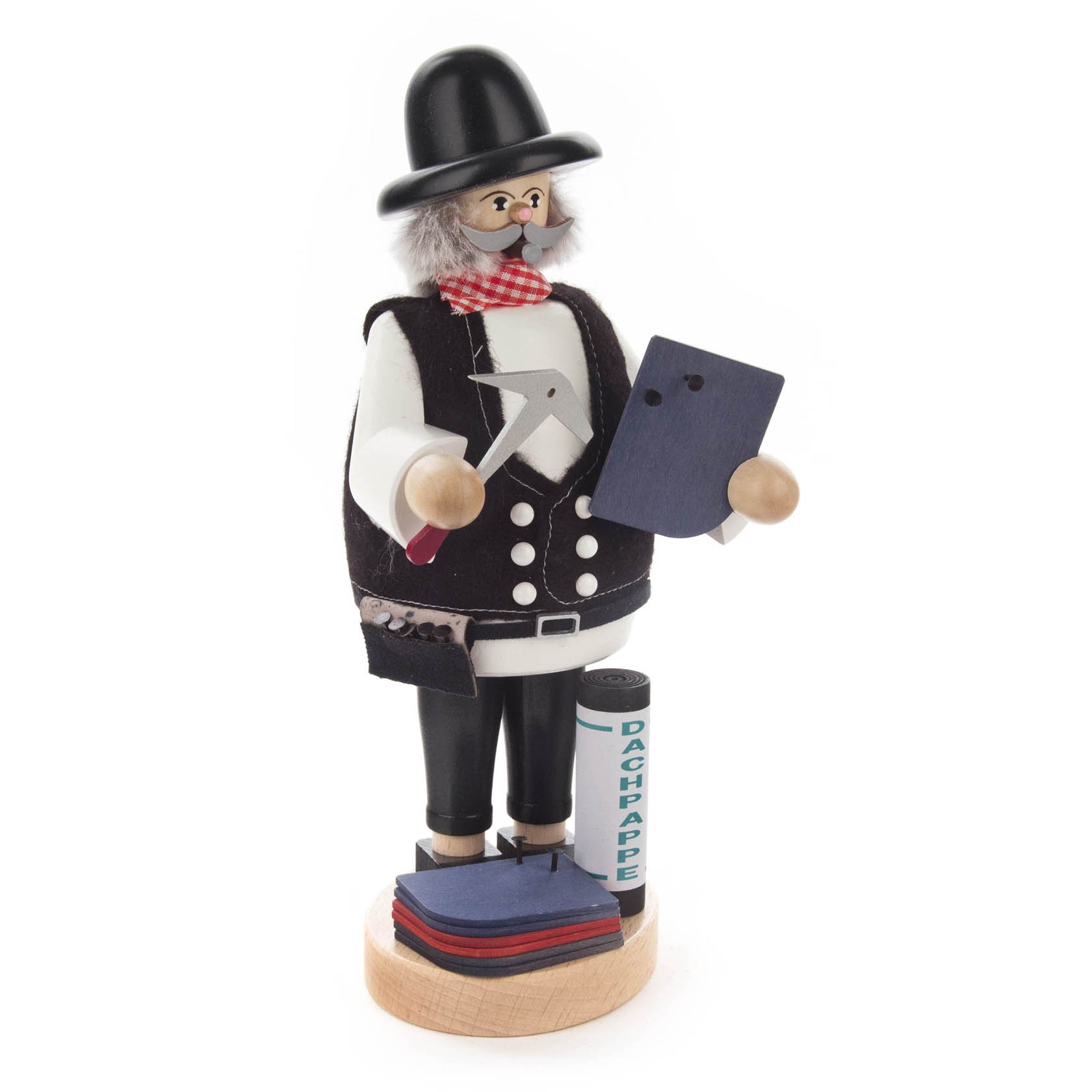 Figur eines Räuchermanns in Form eines Dachdeckers mit schwarzem Zylinder, roten Halstuch, Werkzeug in der Hand und Dachpappe an der Seite.