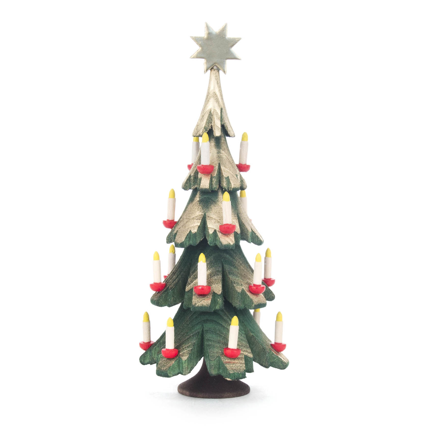Holzweihnachtsbaum mit mehreren Ebenen, auf denen kleine rote Kerzenhalter mit gelben Kerzen platziert sind. Eine silberne Sternspitze schmückt den Baum. im Dregeno Online Shop günstig kaufen