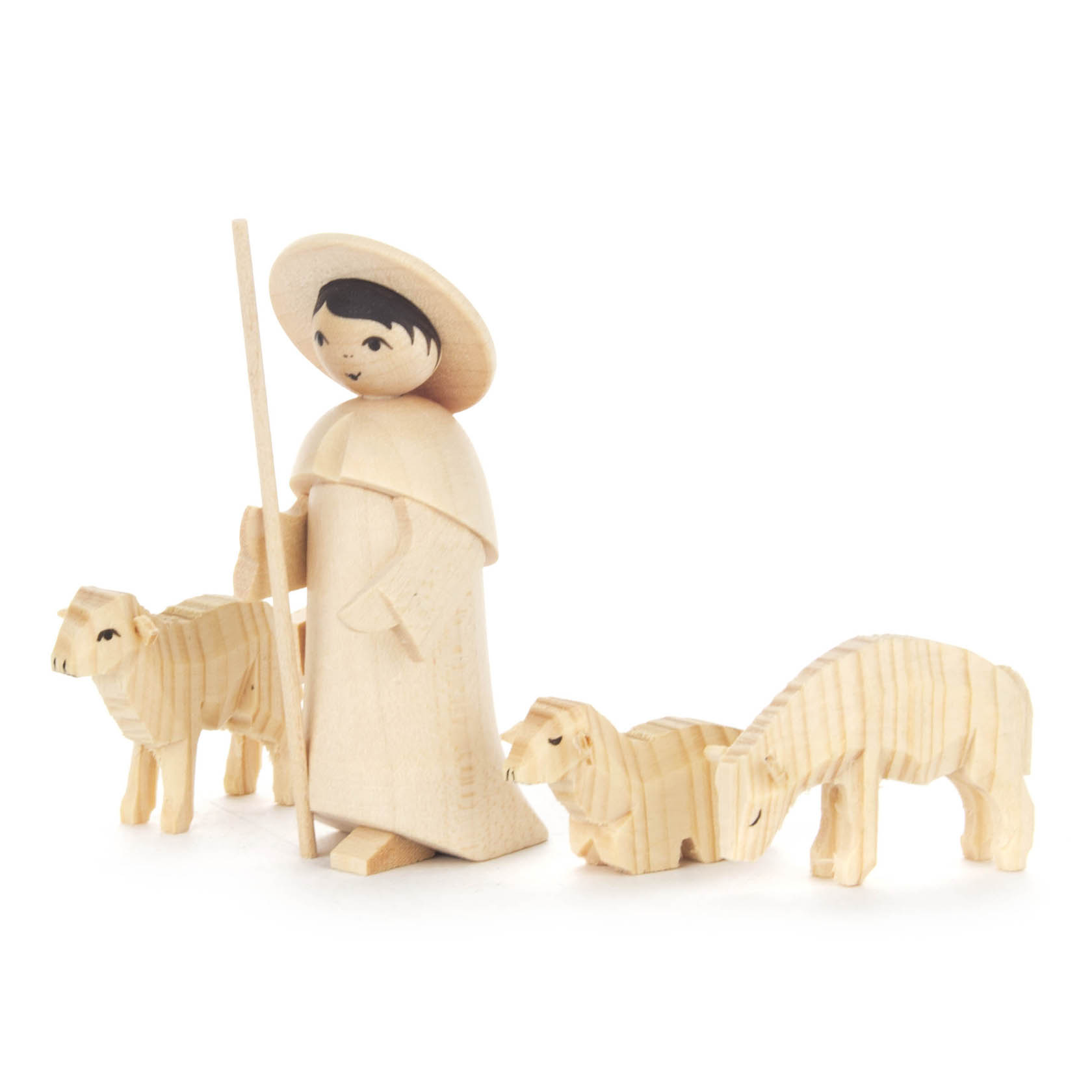 Holzfigur eines Hirten mit Hut und Stab, begleitet von drei Schafen, komplett in naturfarbenem Holz gehalten. im Dregeno Online Shop günstig kaufen