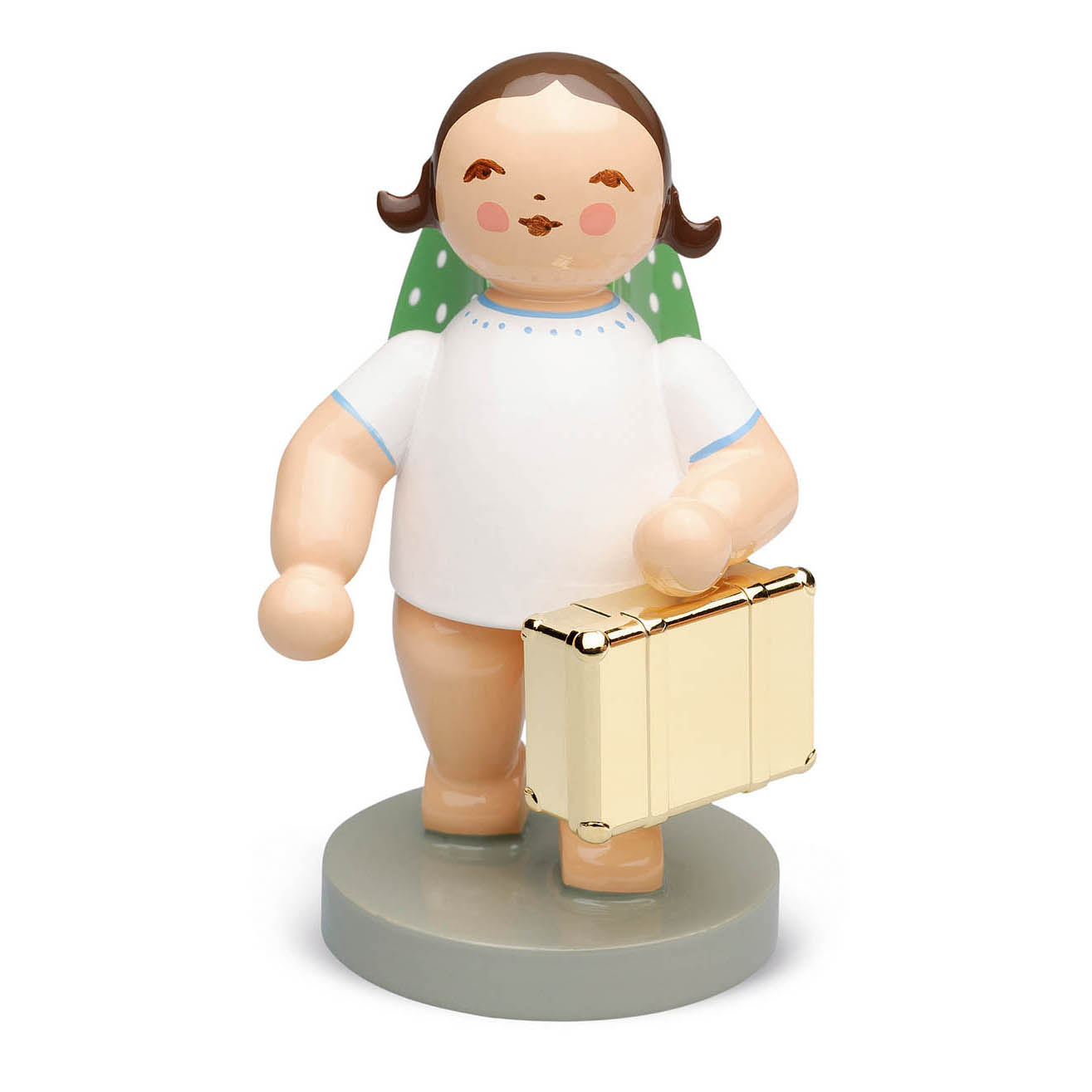 Ein Engel mit braunem Haar und grünem Flügelmuster steht auf einem grauen Sockel und hält einen goldenen Koffer in der Hand. im Dregeno Online Shop günstig kaufen