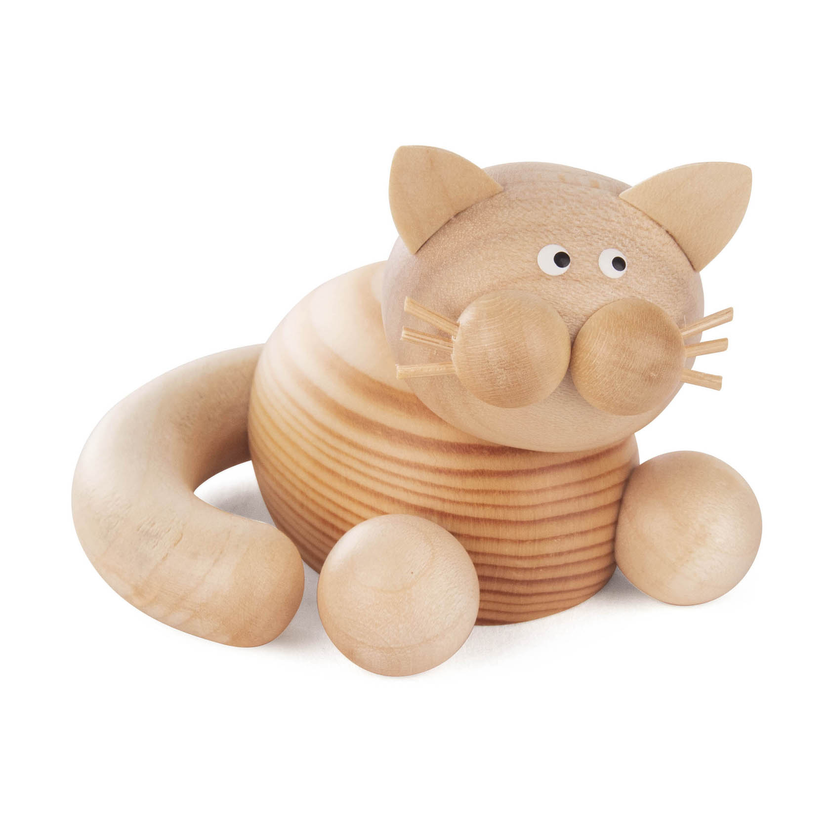 Wooden toy cat with a round body, upright ears, a long tail, and a detailed face including whiskers. im Dregeno Online Shop günstig kaufen