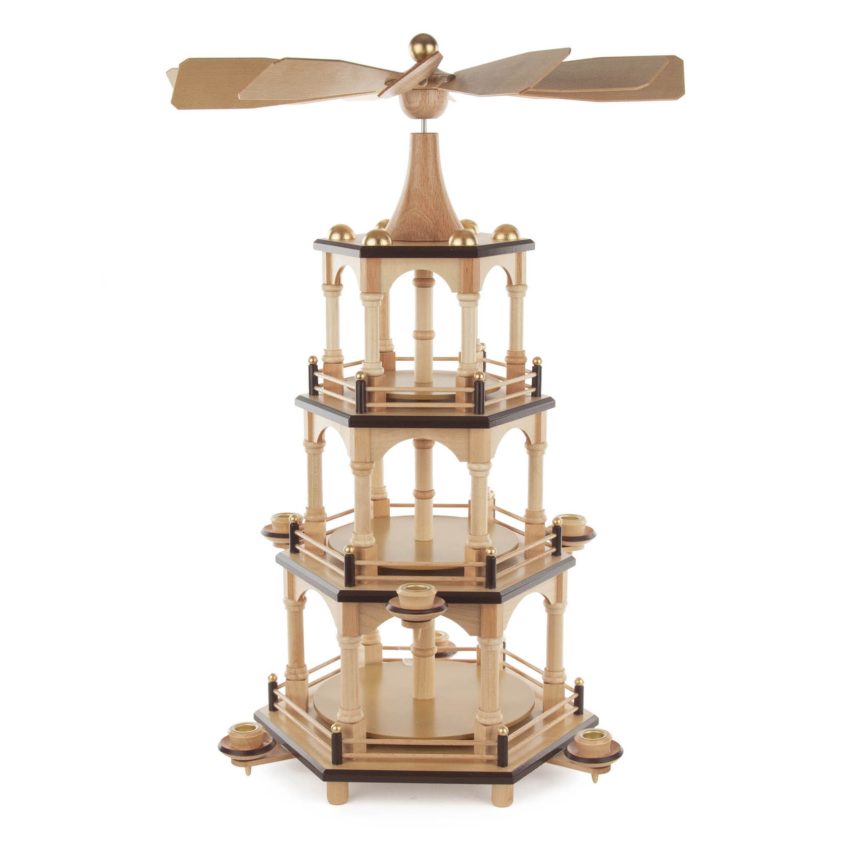 Holzpyramide, dreistöckig, naturbelassen, mit vier Kerzenhaltern pro Ebene und einem Propeller oben, geeignet für 14mm Kerzen. im Dregeno Online Shop günstig kaufen
