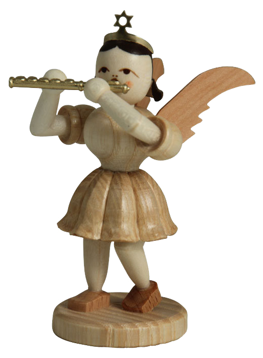 Holzfigur eines Engels mit Flügeln, der eine Piccoloflöte spielt. Die Figur hat eine natürliche Holzfarbe und trägt einen goldenen Stern auf dem Kopf. im Dregeno Online Shop günstig kaufen