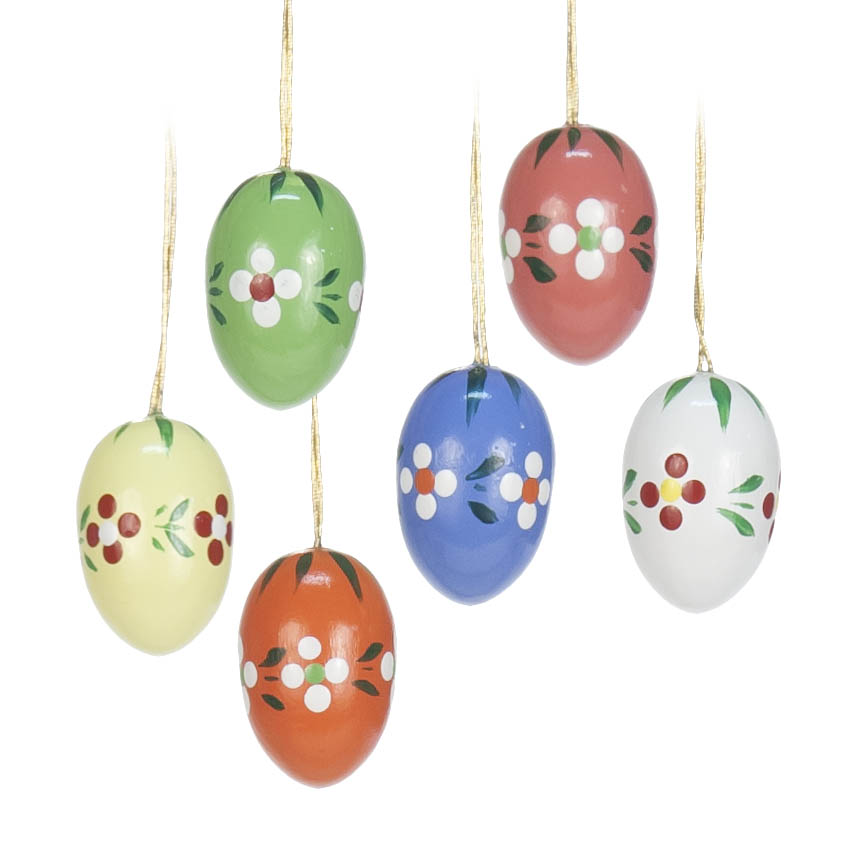 Sechs dekorative Ostereier, jeweils in grün, rot, blau, gelb und weiß bemalt, mit Blumenmuster und am goldenen Band hängend. im Dregeno Online Shop günstig kaufen